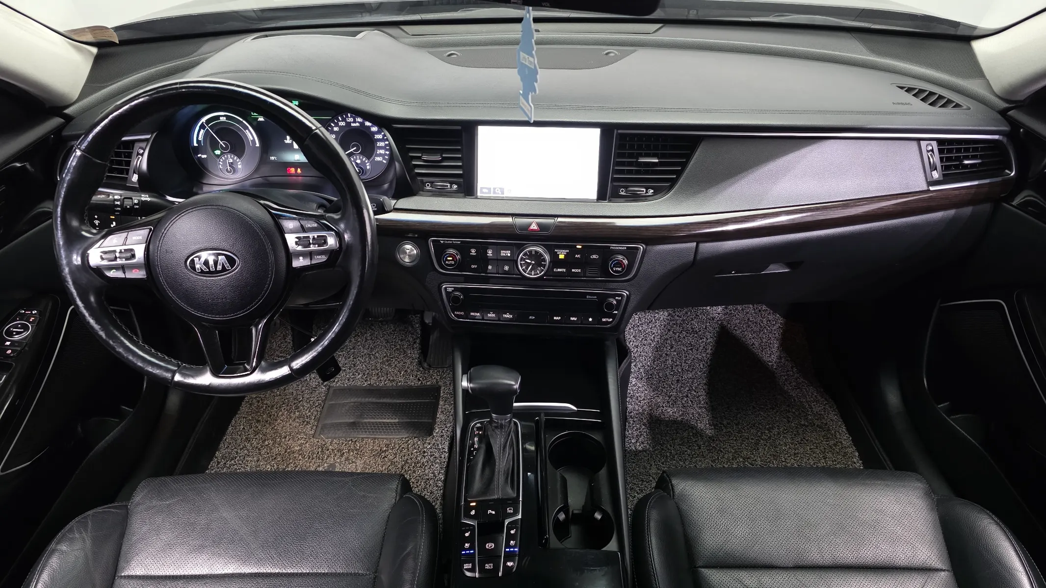 Kia K7 2017 4/5