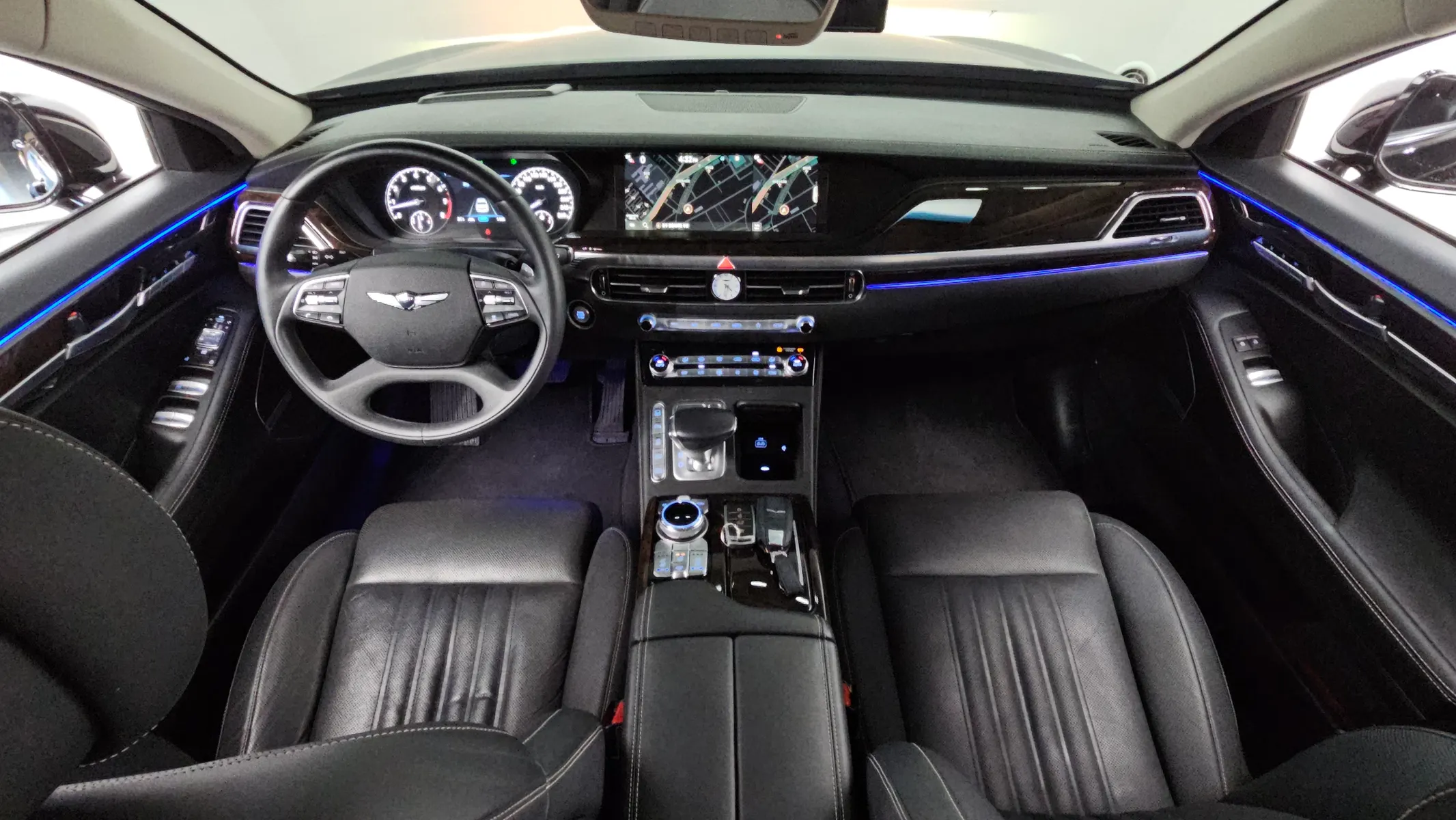 Genesis G90 3.8 AWD 2019 4/5