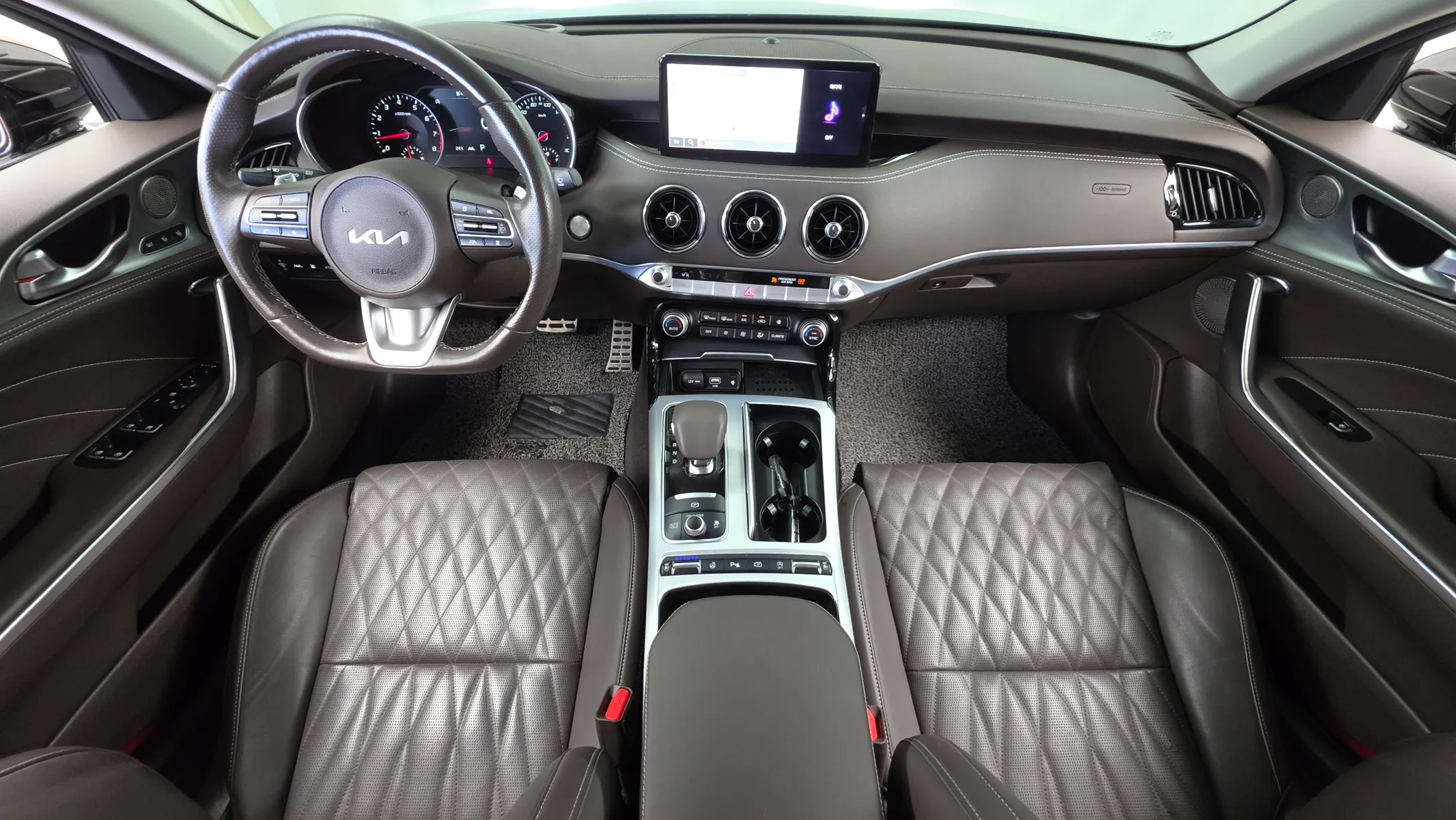 Kia 스팅어 마이스터 2.5 2022 4/5