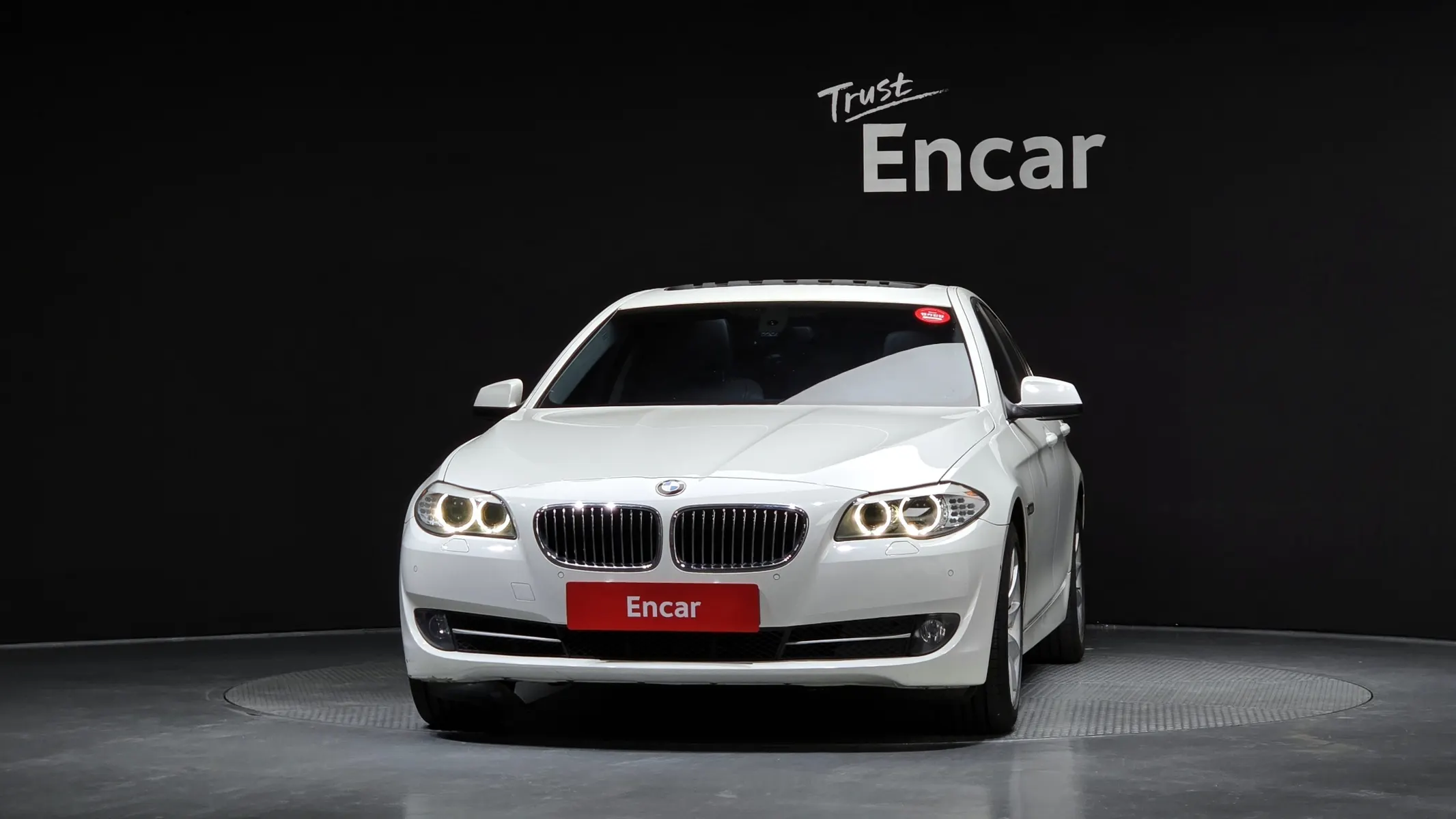 BMW 5 Series (F10) 528i 2012 3/21