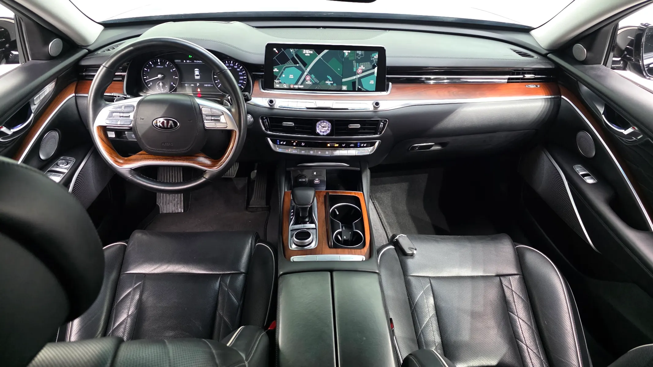 Kia K9 3.8 GDI AWD 2019 4/5