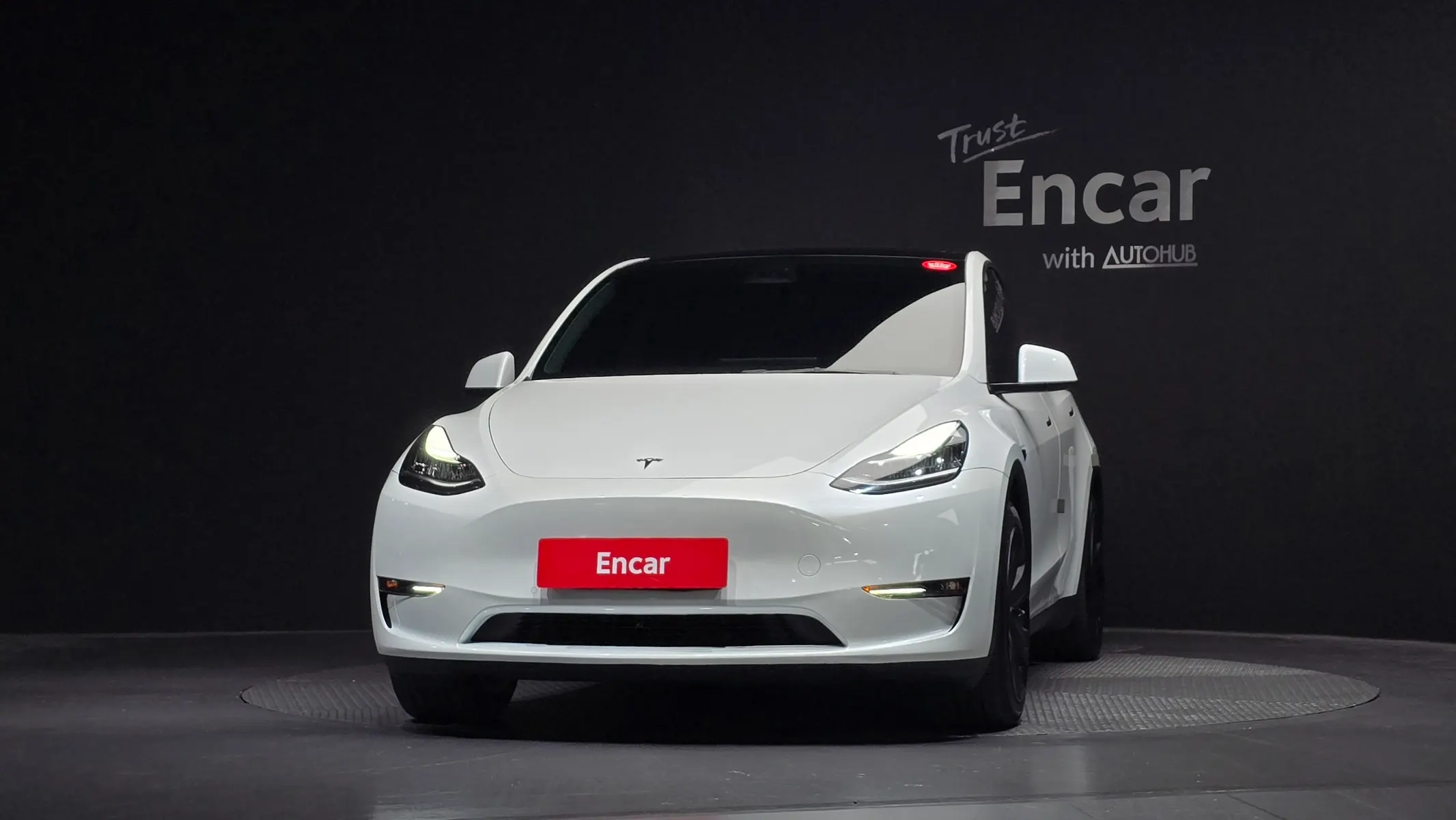 Tesla Y AWD 2022 2/5