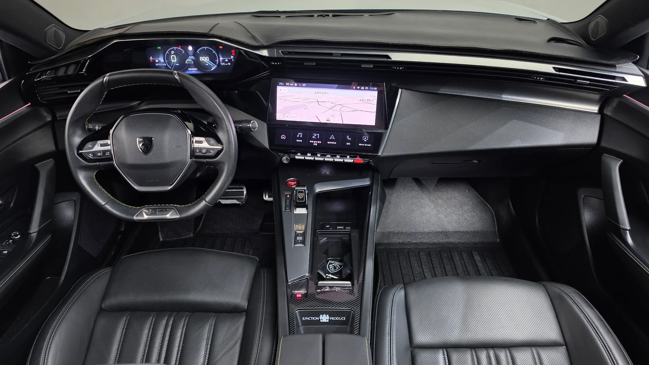 Peugeot 408 1.2 Pure Tech GT 2024 4/5