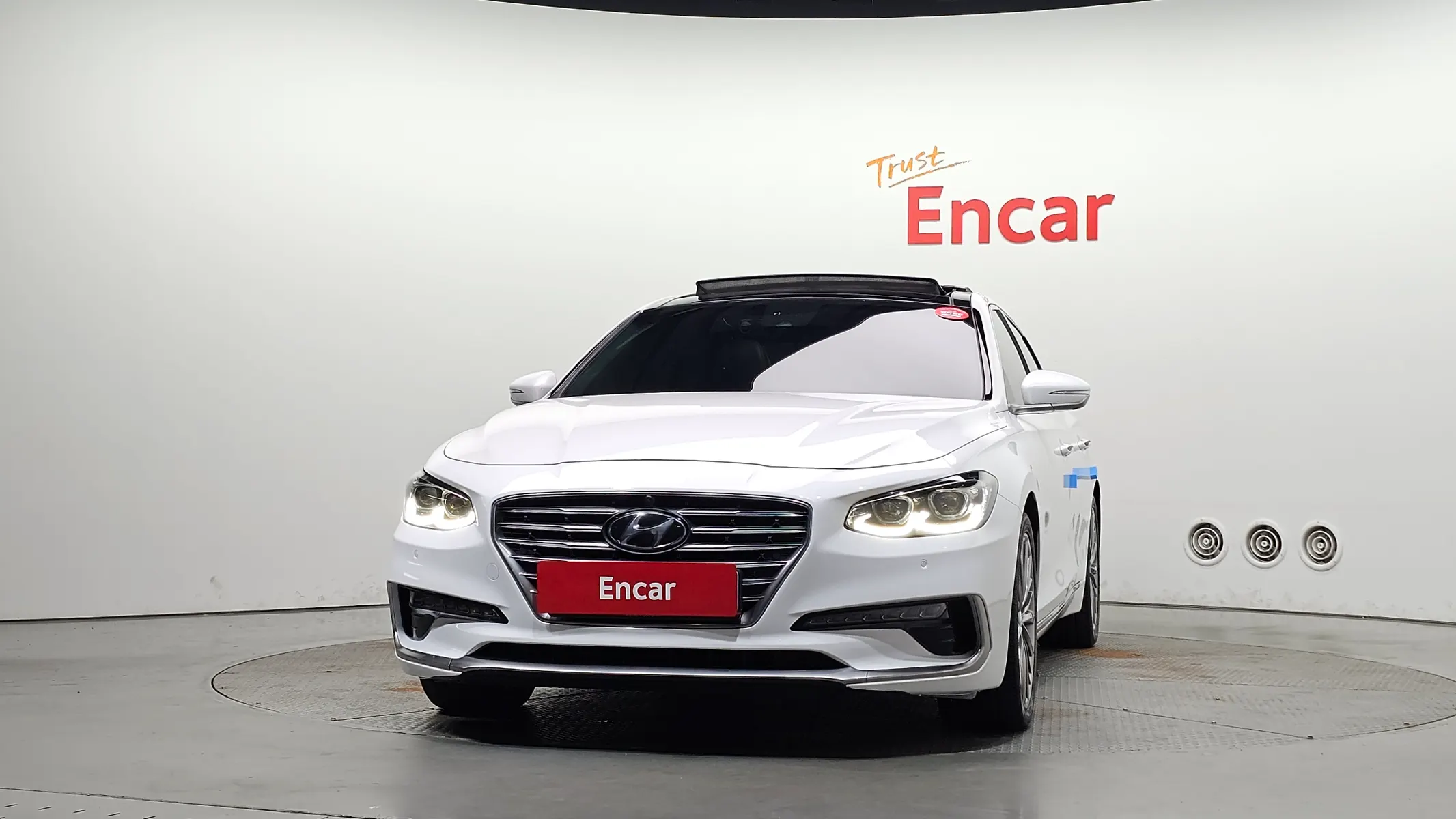 Hyundai IG 3.0 2018 2/5