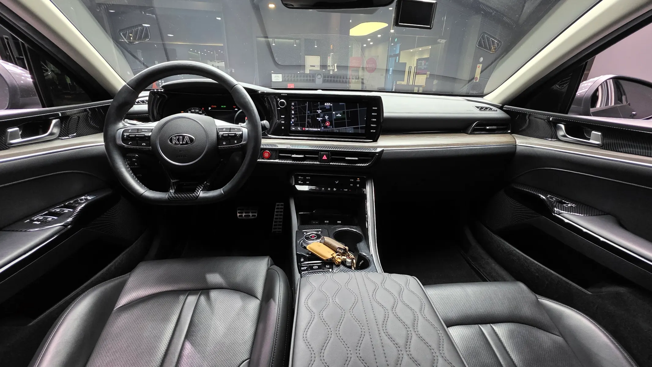 Kia K5 3 1.6 2020 4/5