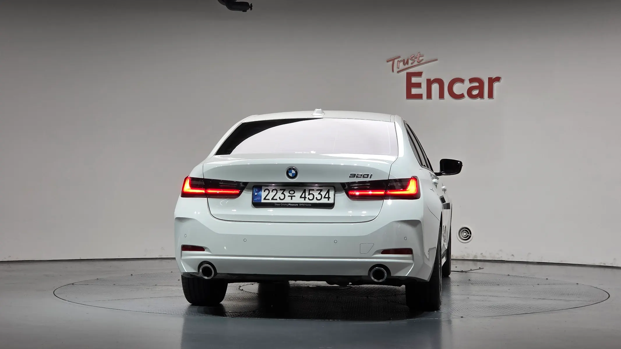 BMW 3 Series (G20) 320i 2023 3/38