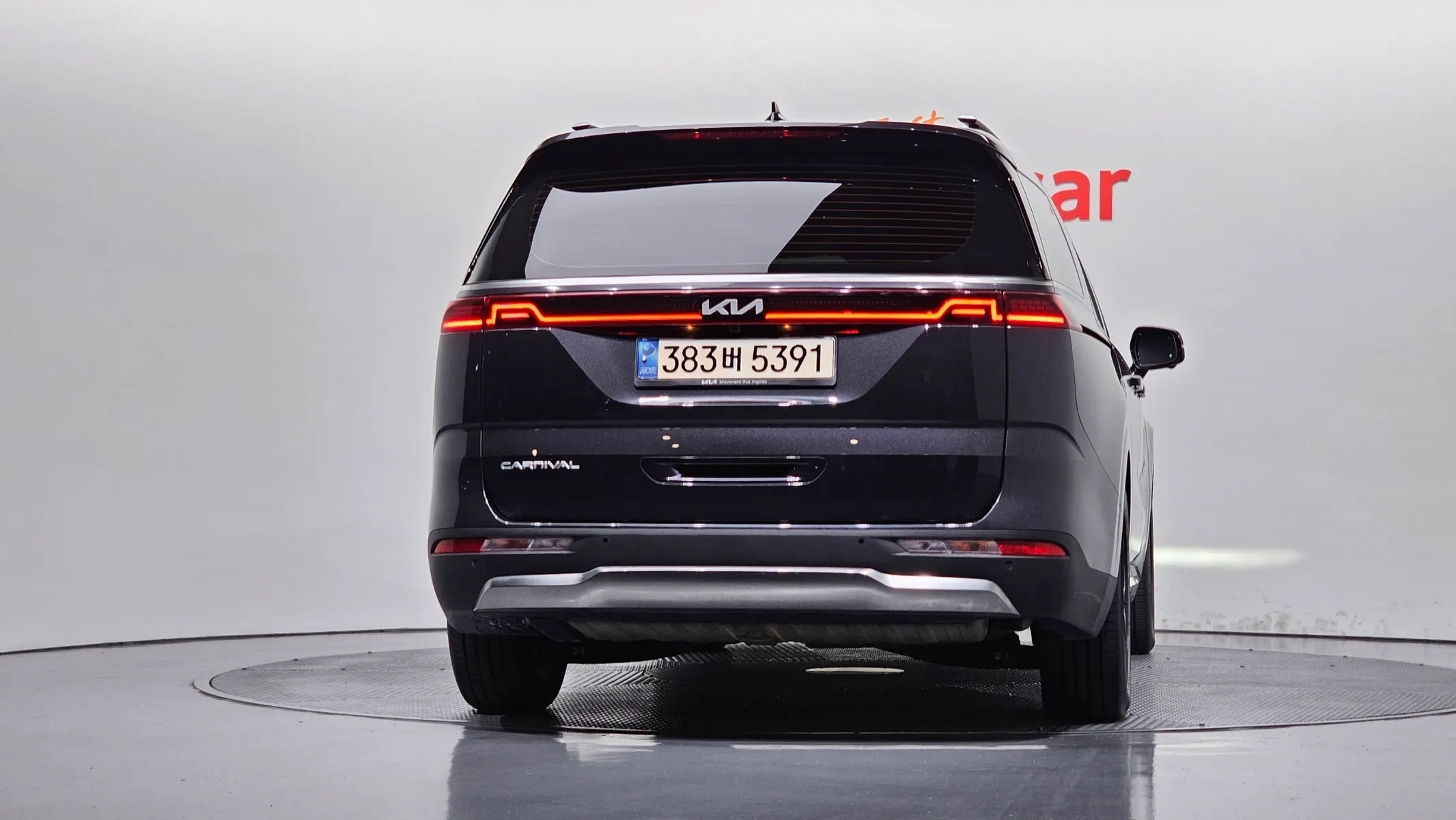 Kia Carnival 9 2022 3/5