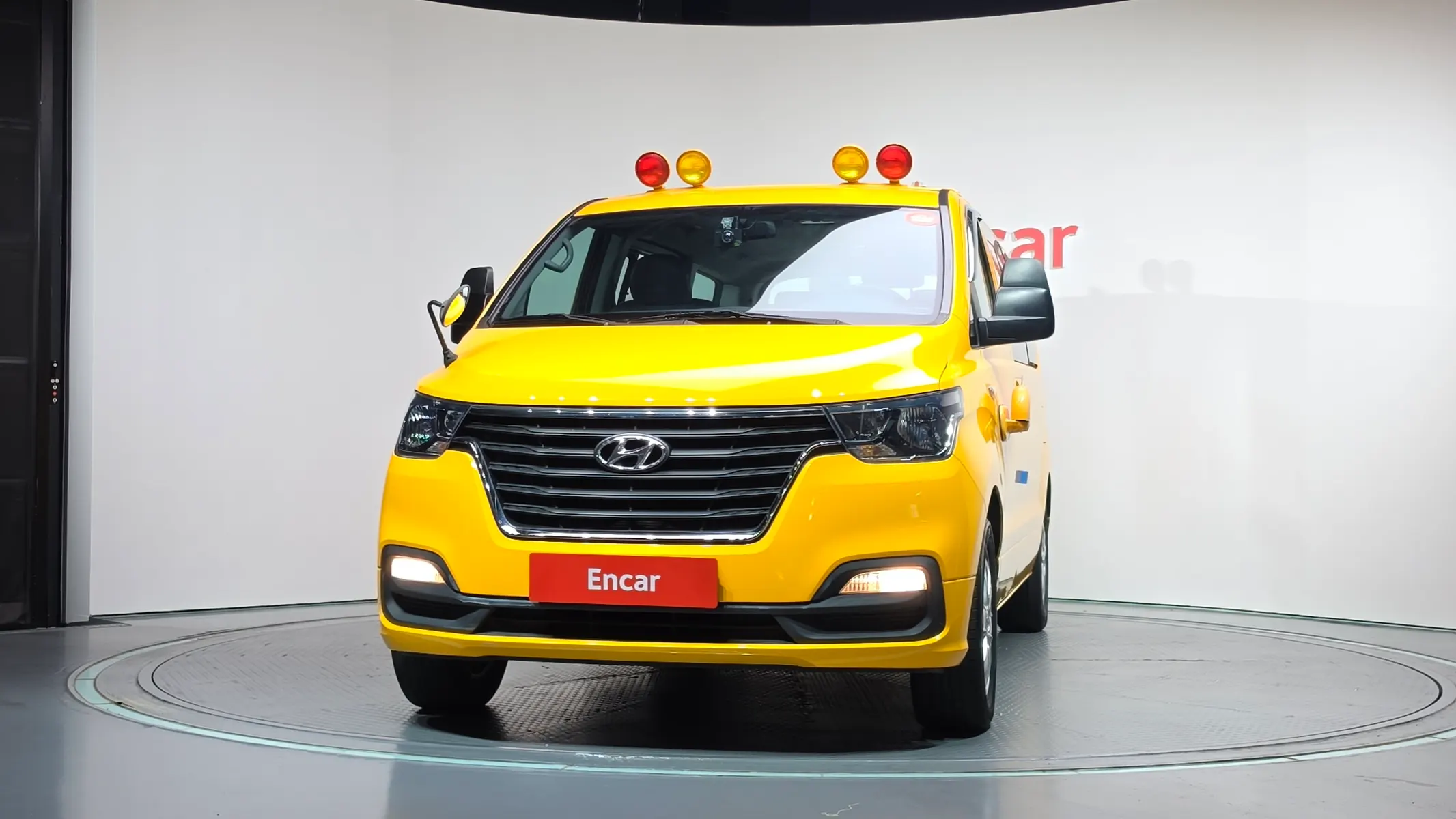Hyundai 그랜드 스타렉스 LPi 2018 2/5