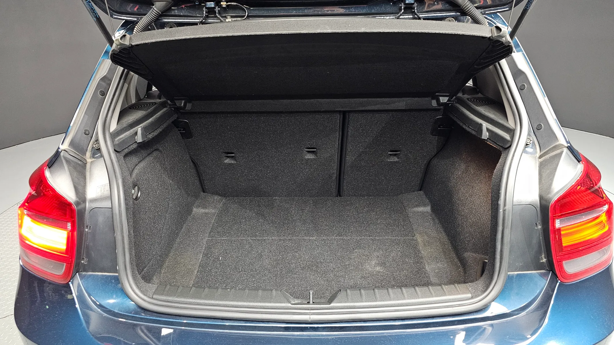 BMW 1 Series (F20) 118d 5 2015 20/21