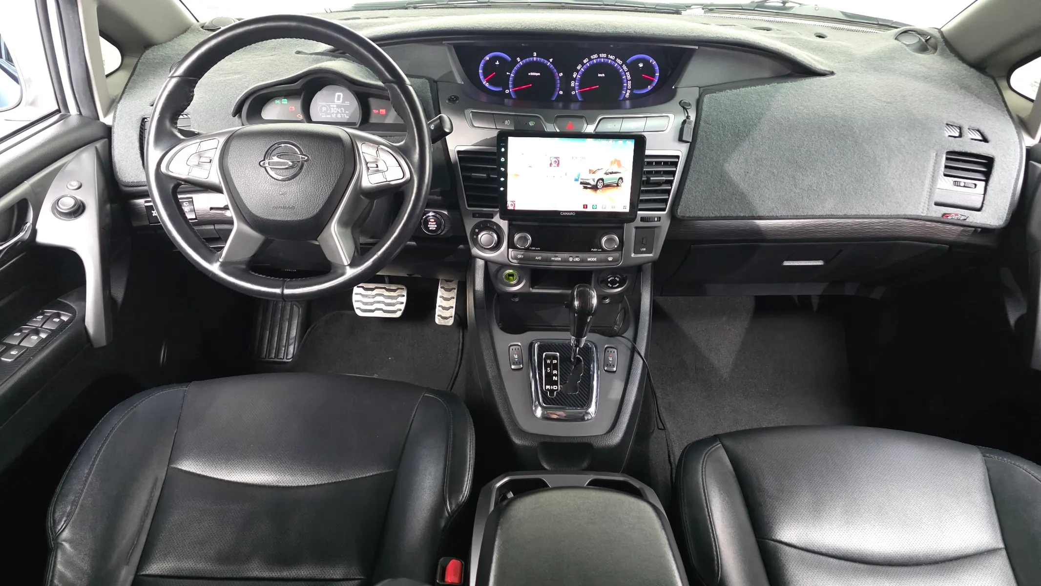 KG Mobility 코란도 투리스모 4WD RX 9 2017 4/5