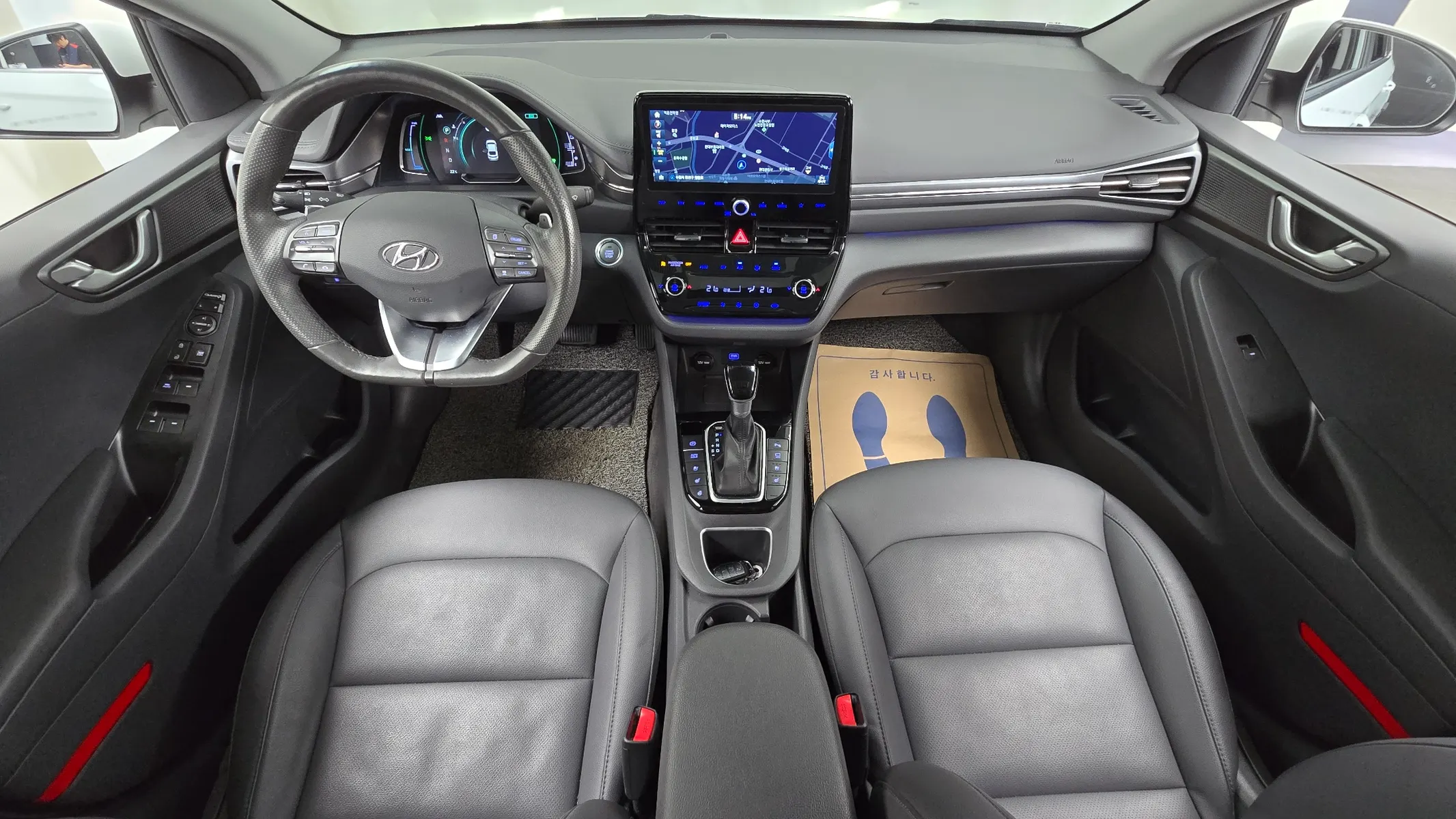 Hyundai 아이오닉 하이브리드 1.6 HEV 2019 4/5