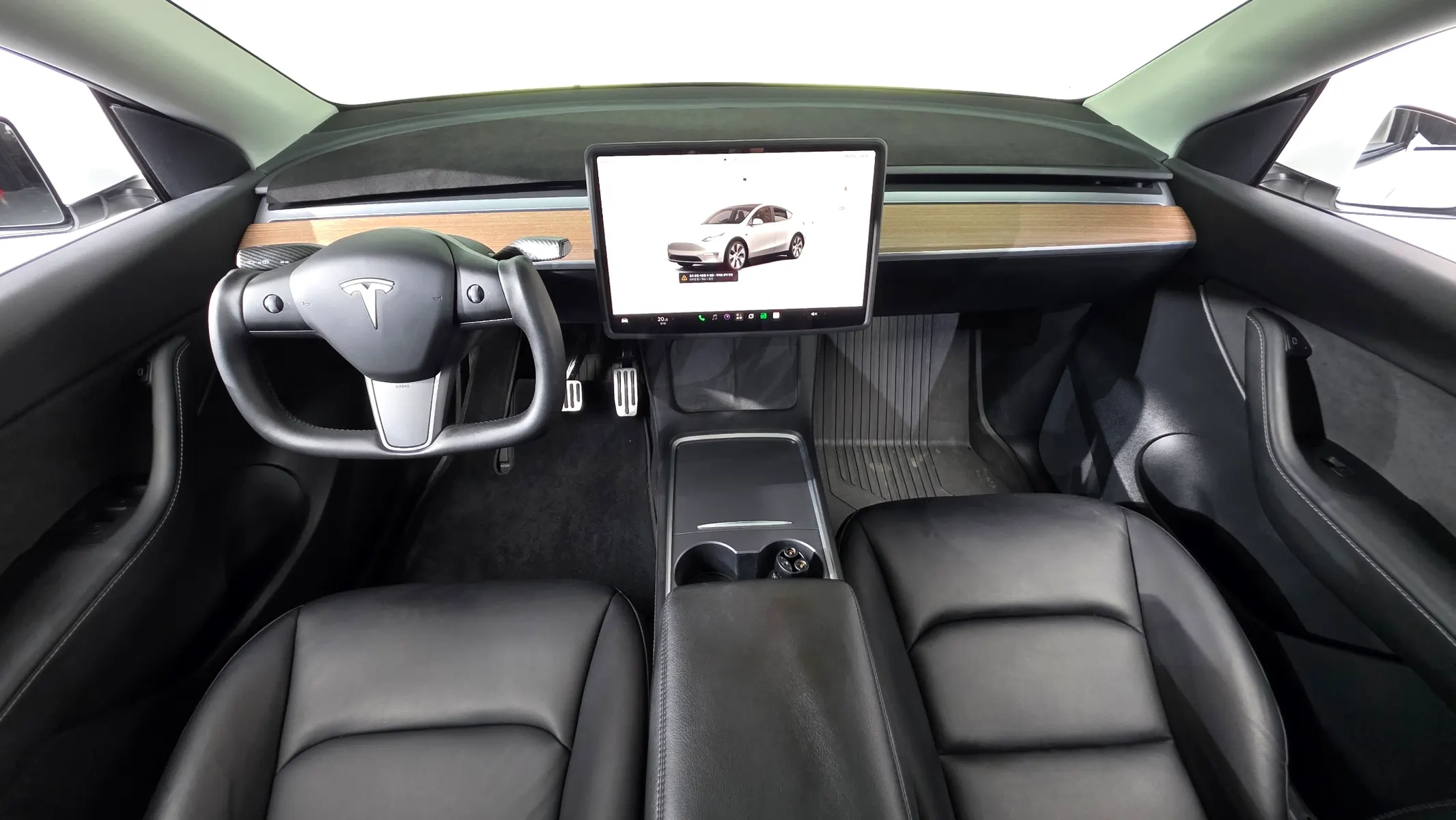 Tesla Y AWD 2022 4/5