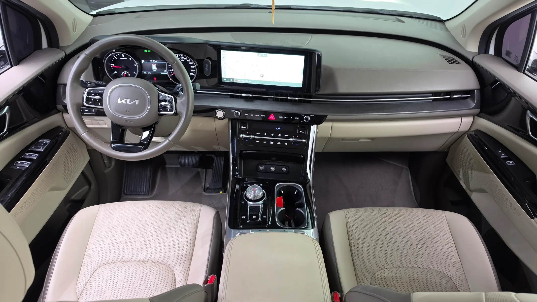 Kia Carnival 9 2022 4/5