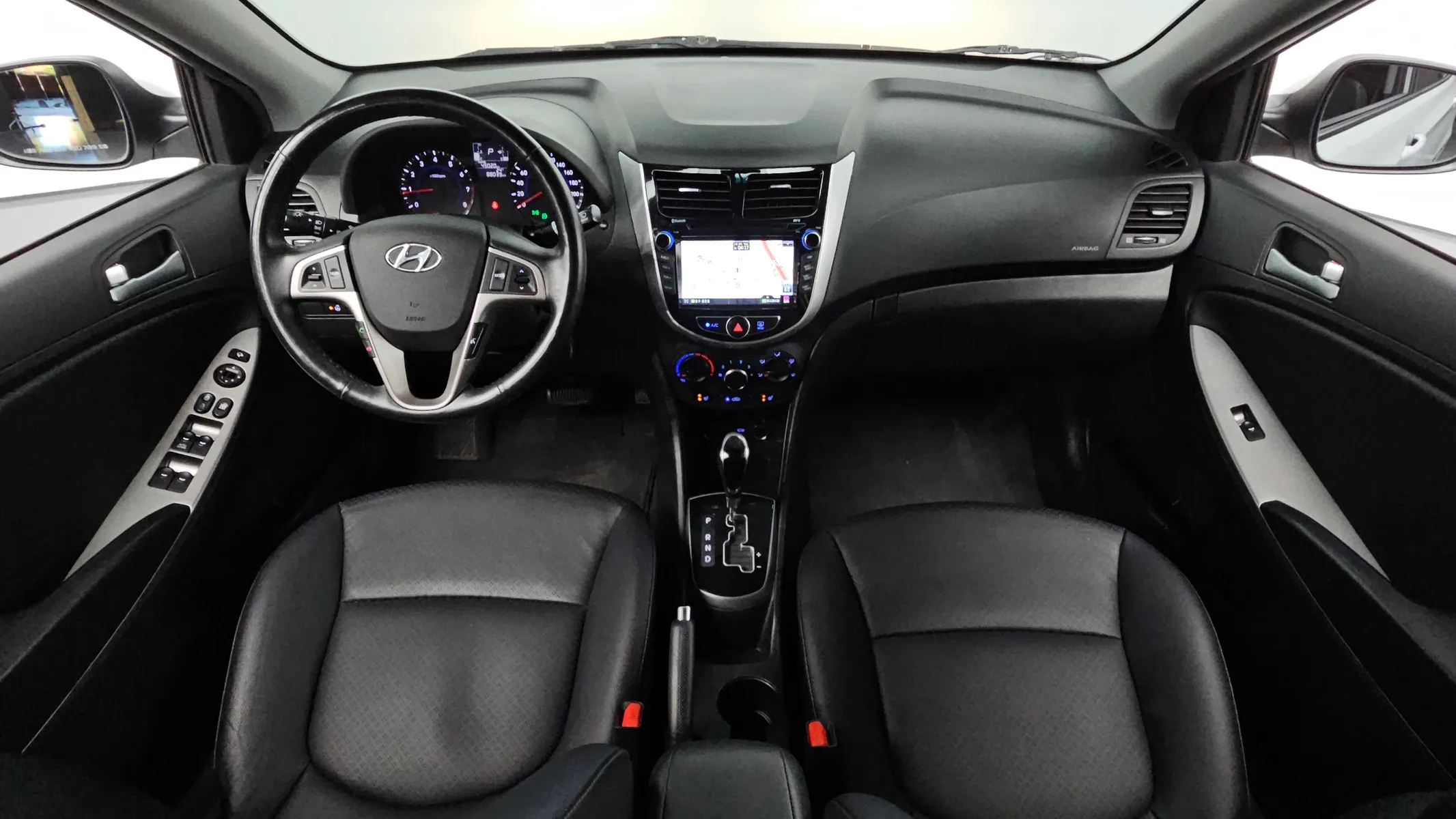 Hyundai () 1.4 VVT 2018 4/5