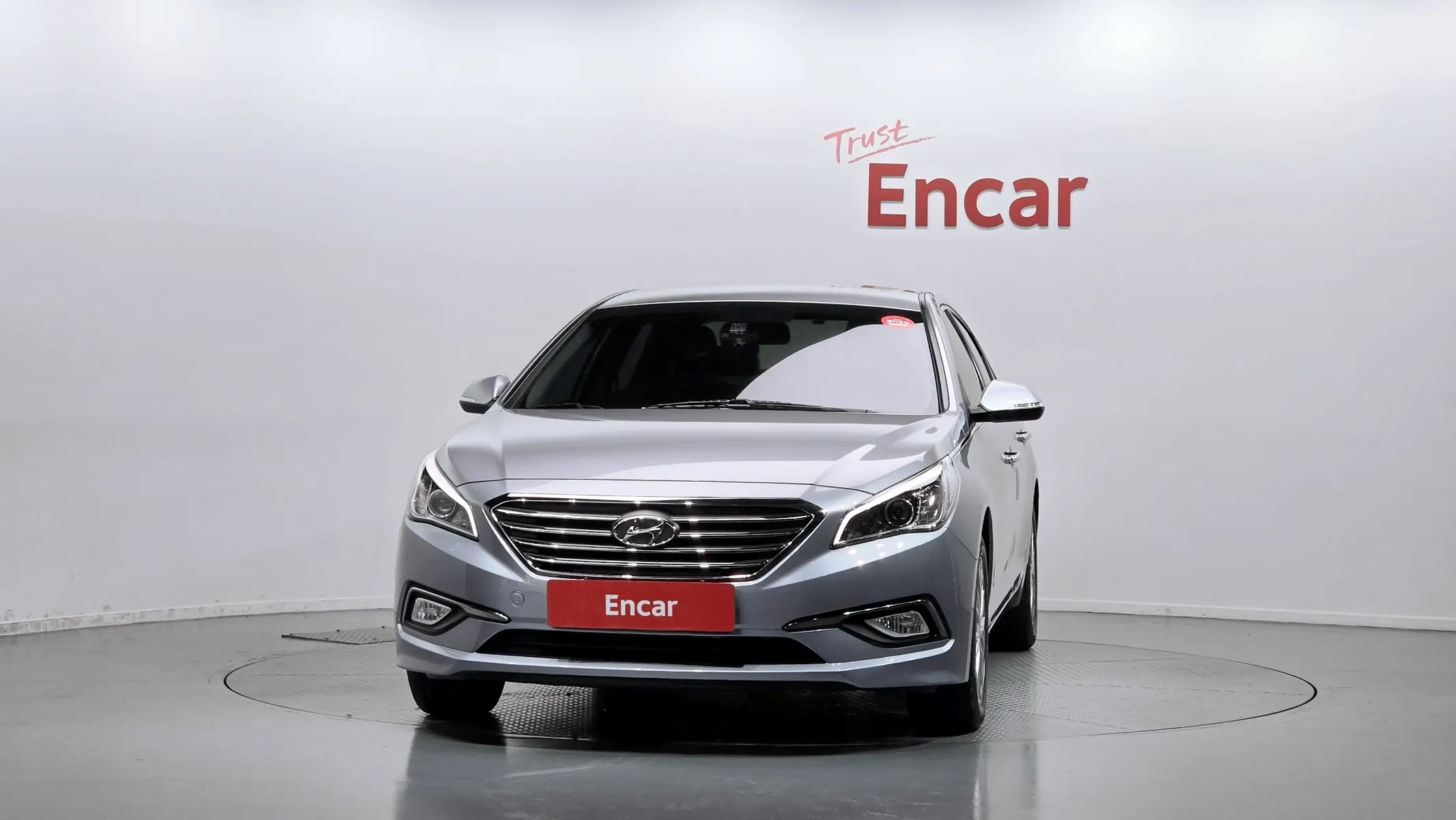 Hyundai LF LPI 2015 2/5