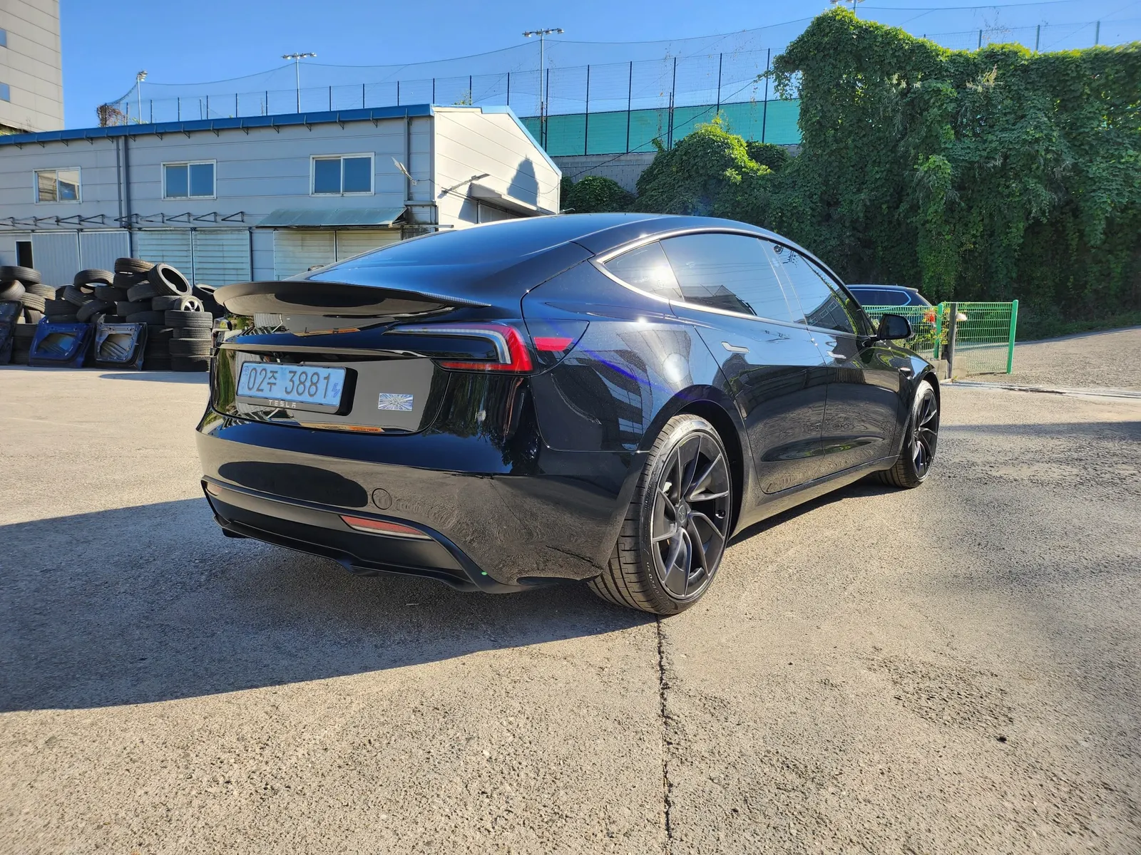 Tesla 3 AWD 2026 3/5