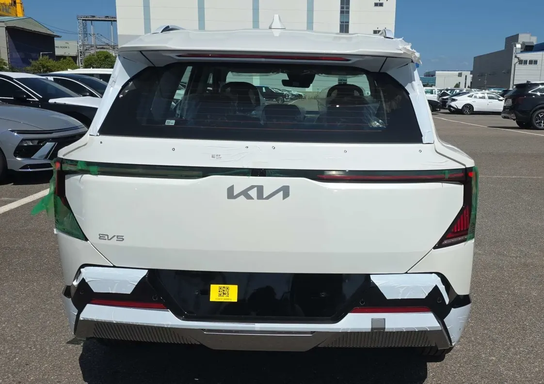 Kia EV5 2WD 2026 2/5