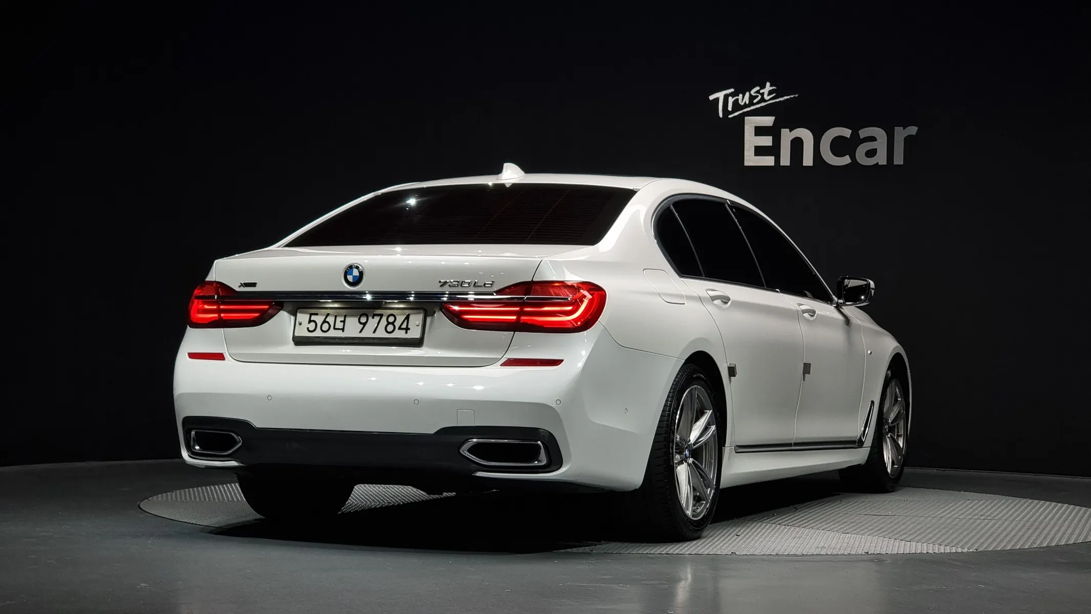BMW 7 Series (G11) 730Ld xDrive M 2017 2/21