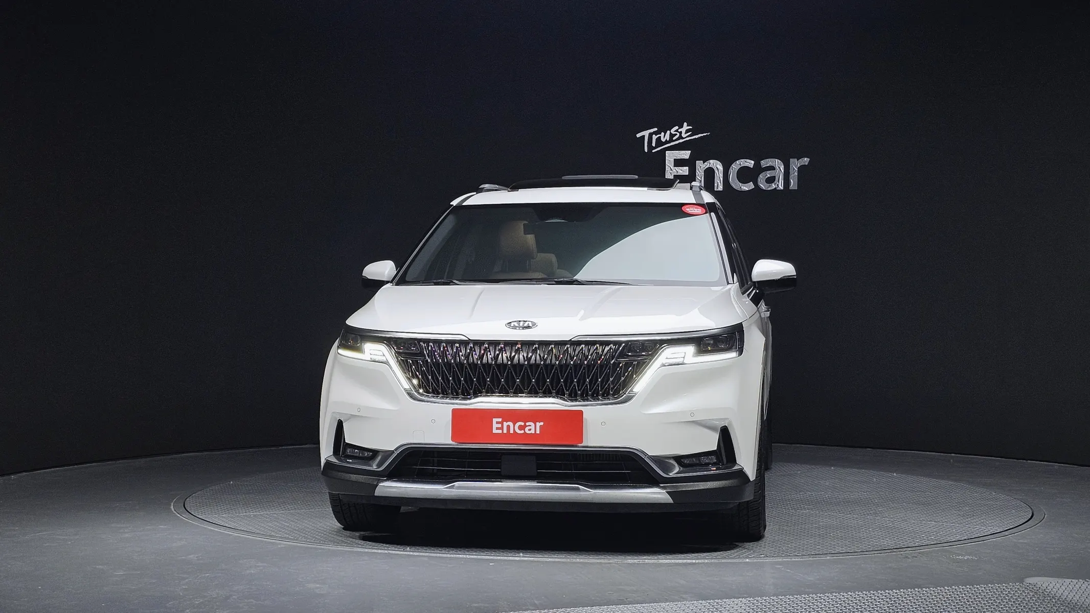 Kia Carnival 9 2020 2/5