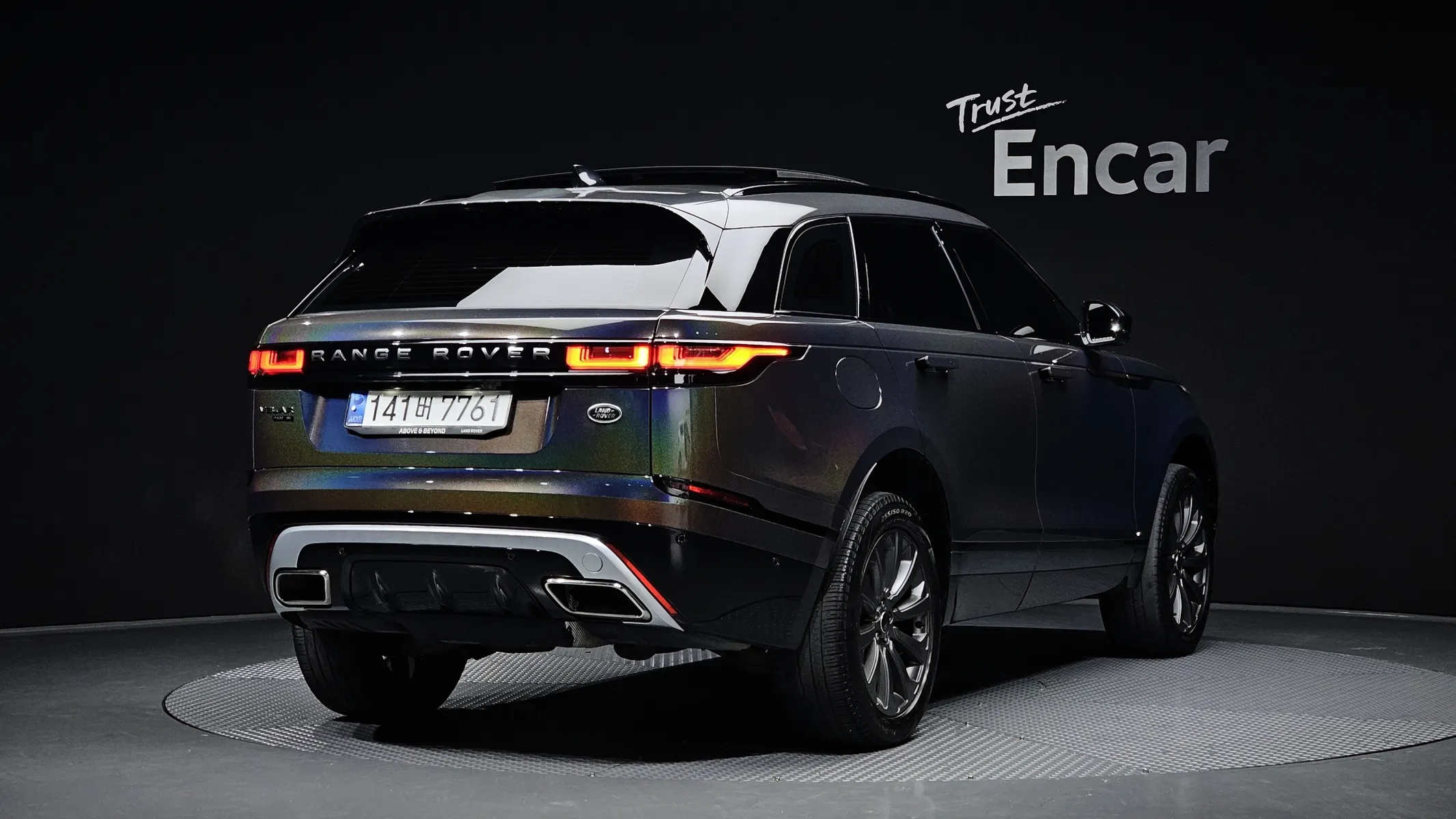 Land Rover 레인지로버 벨라 3.0 P400 R- SE 2021 2/21