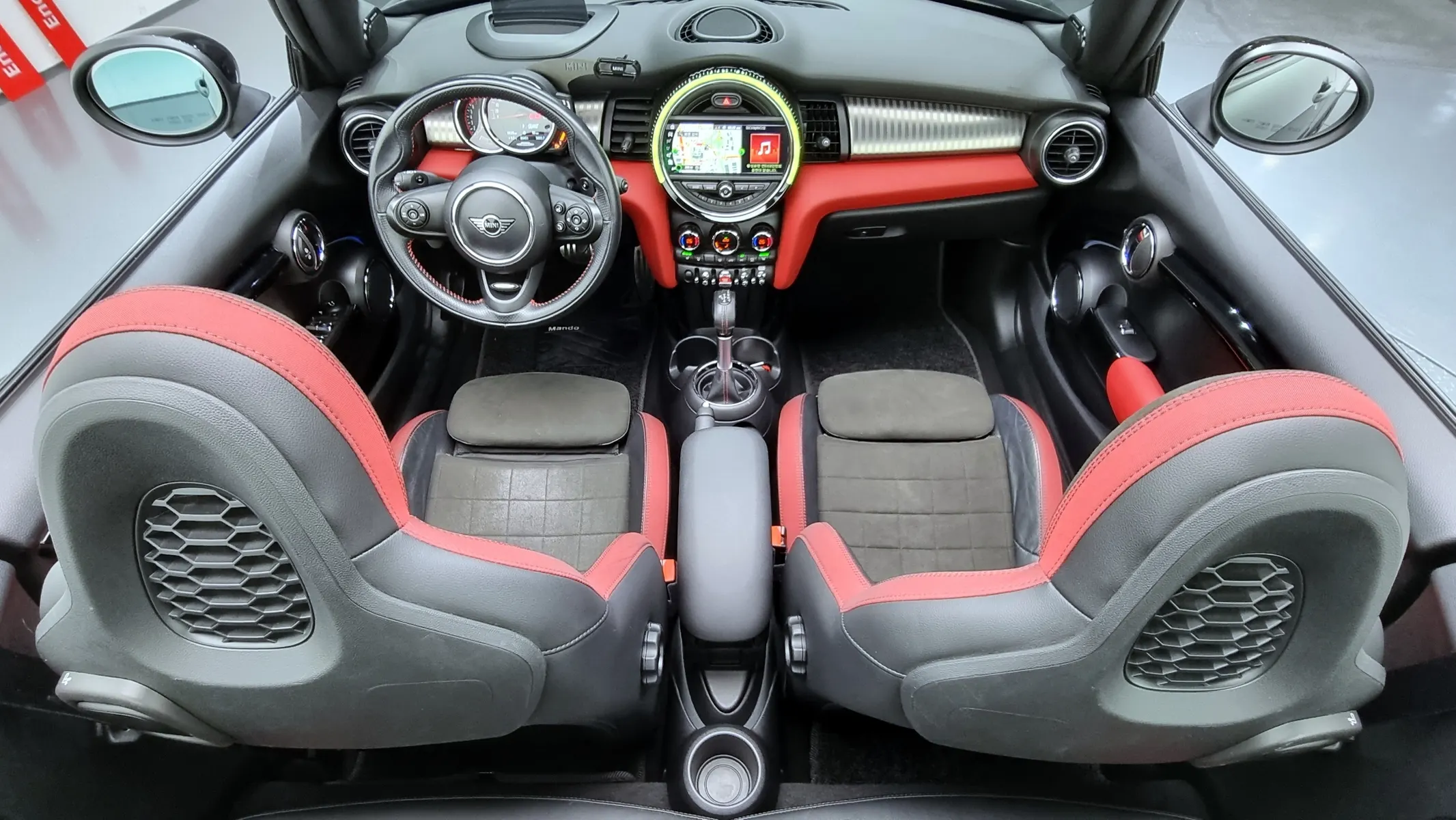 MINI S Convertible JCW 2019 4/5