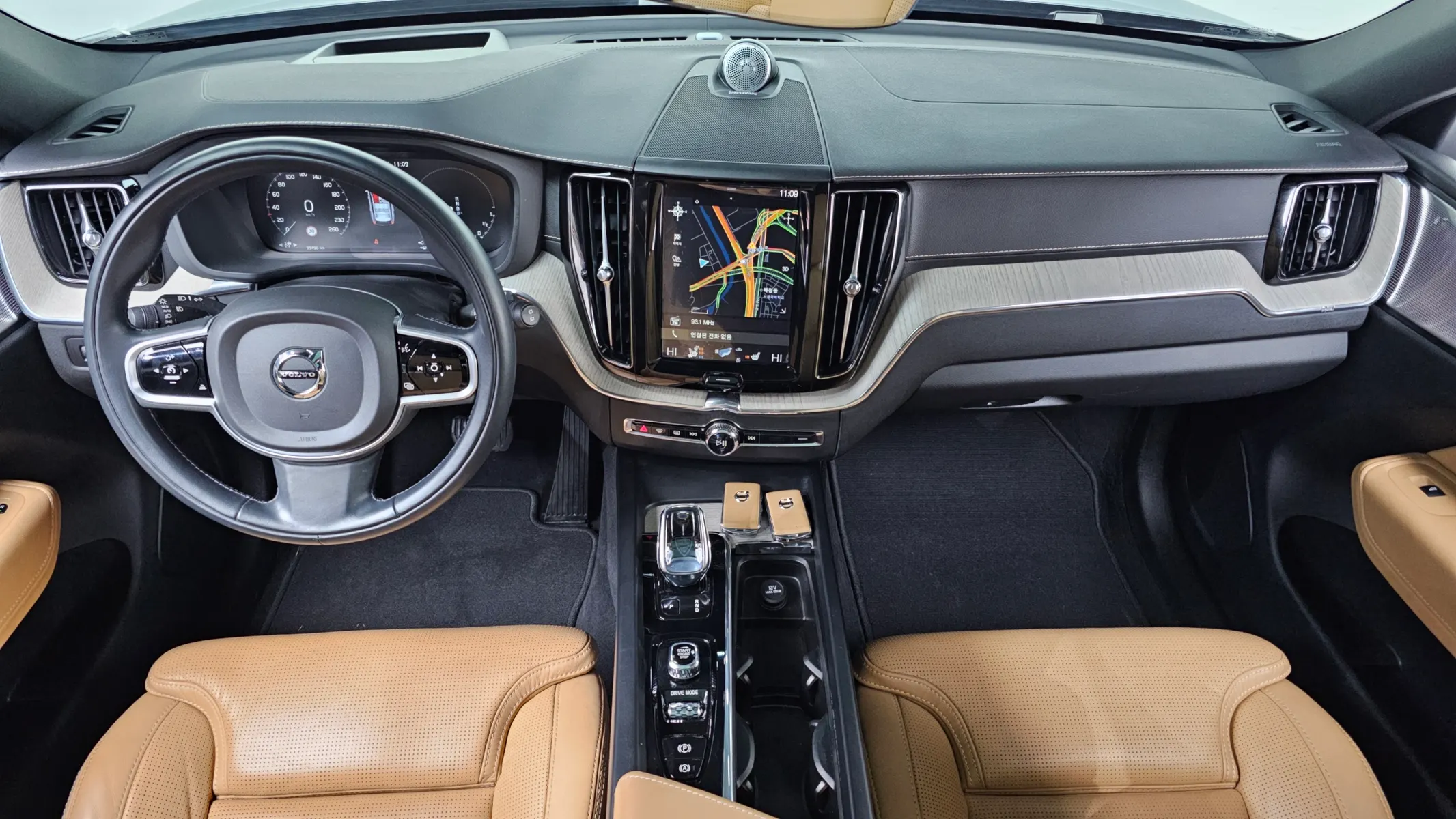 Volvo XC60 2 T8 2020 4/5