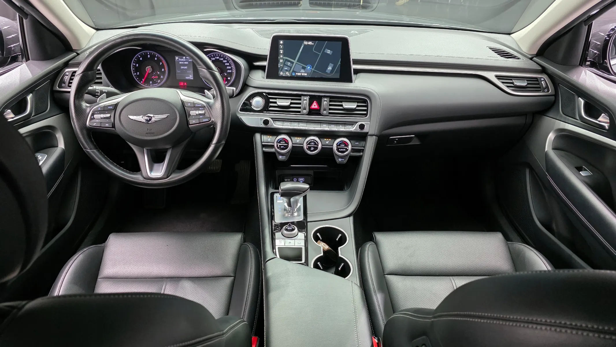 Genesis G70 2.0T AWD 2018 4/5