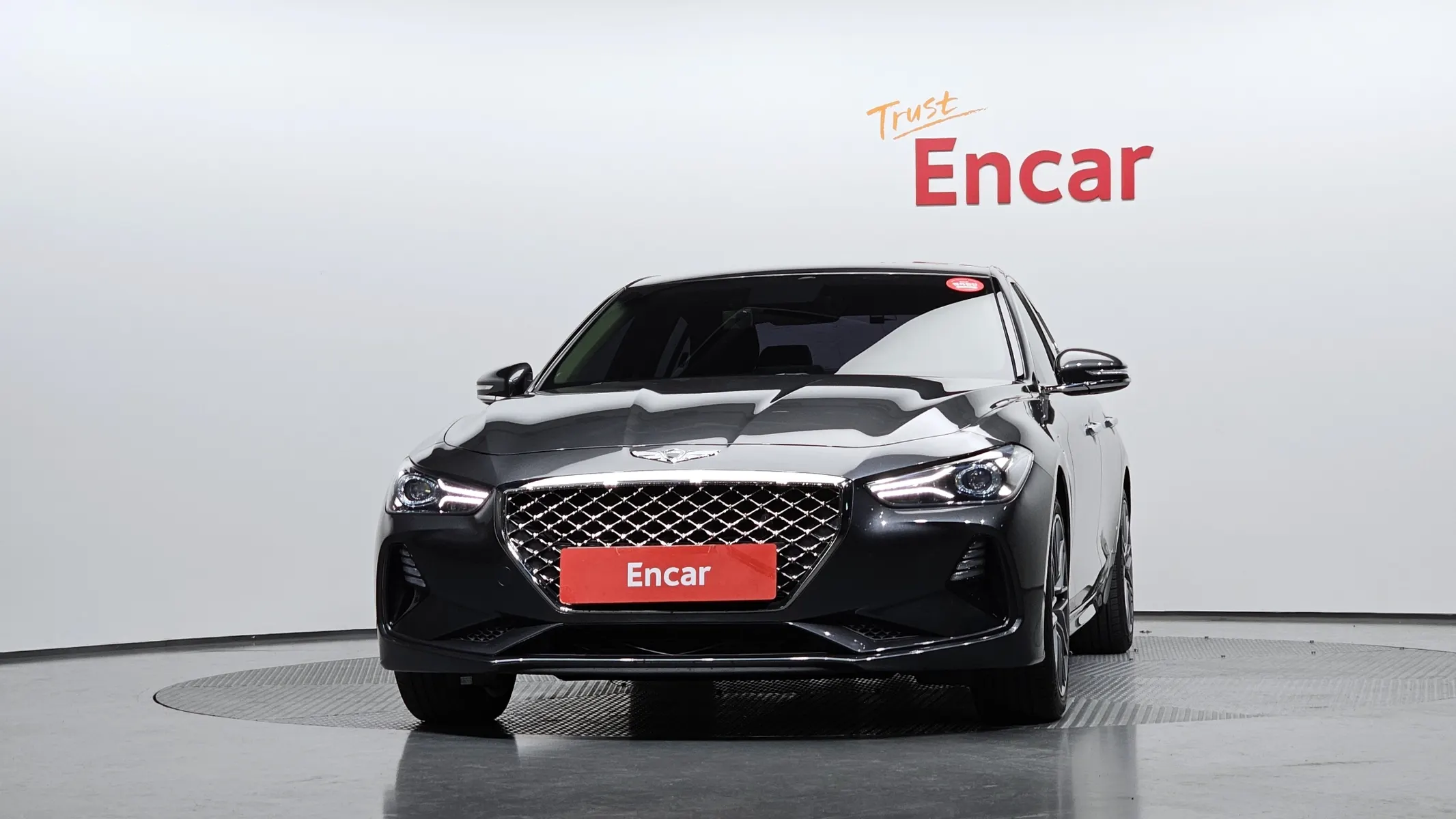 Genesis G70 2.0T AWD 2018 2/5