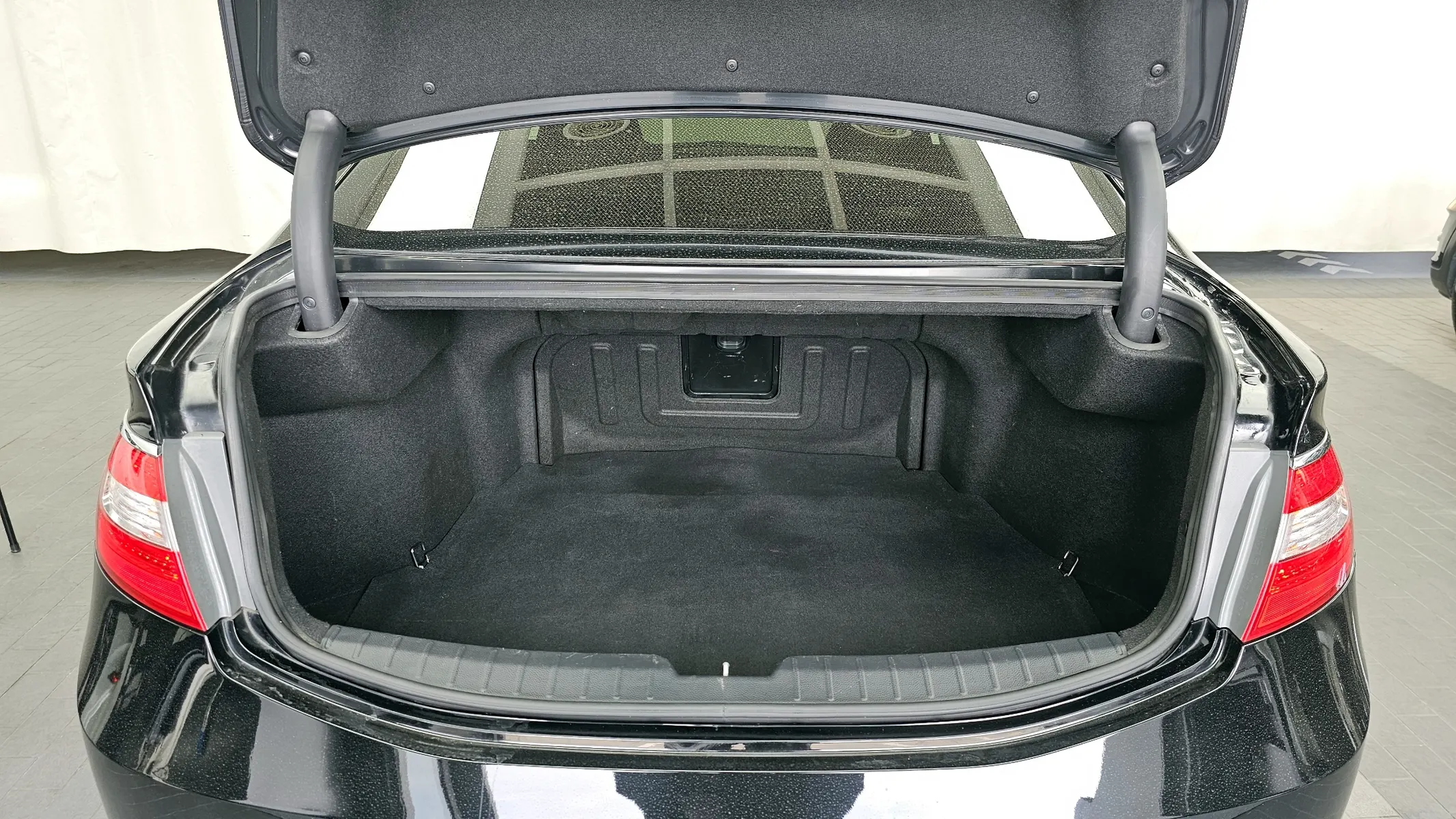 Hyundai Grandeur HG HG300 2014 20/21