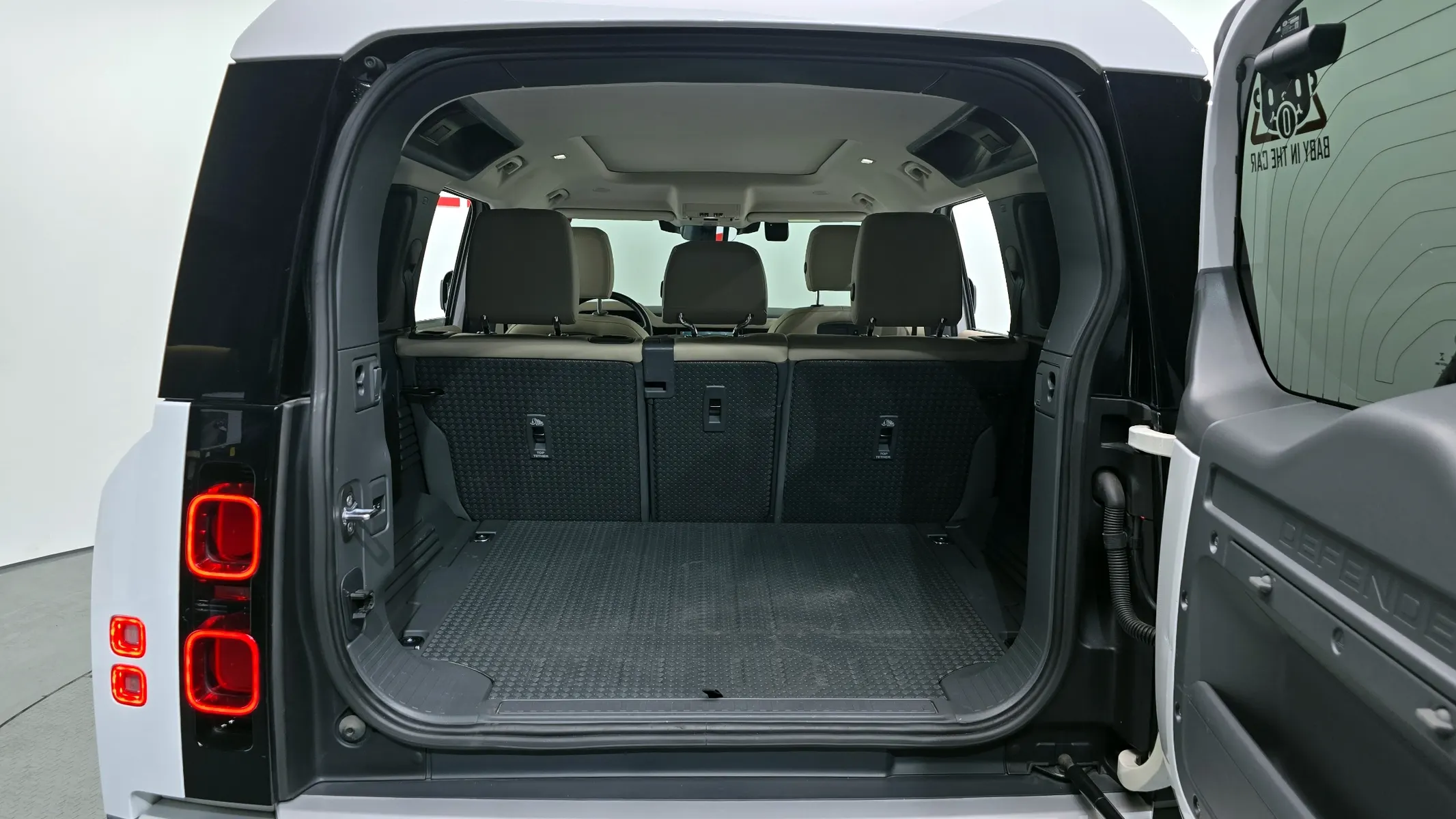 Land Rover (L663) 110 D250 SE 2021 20/21