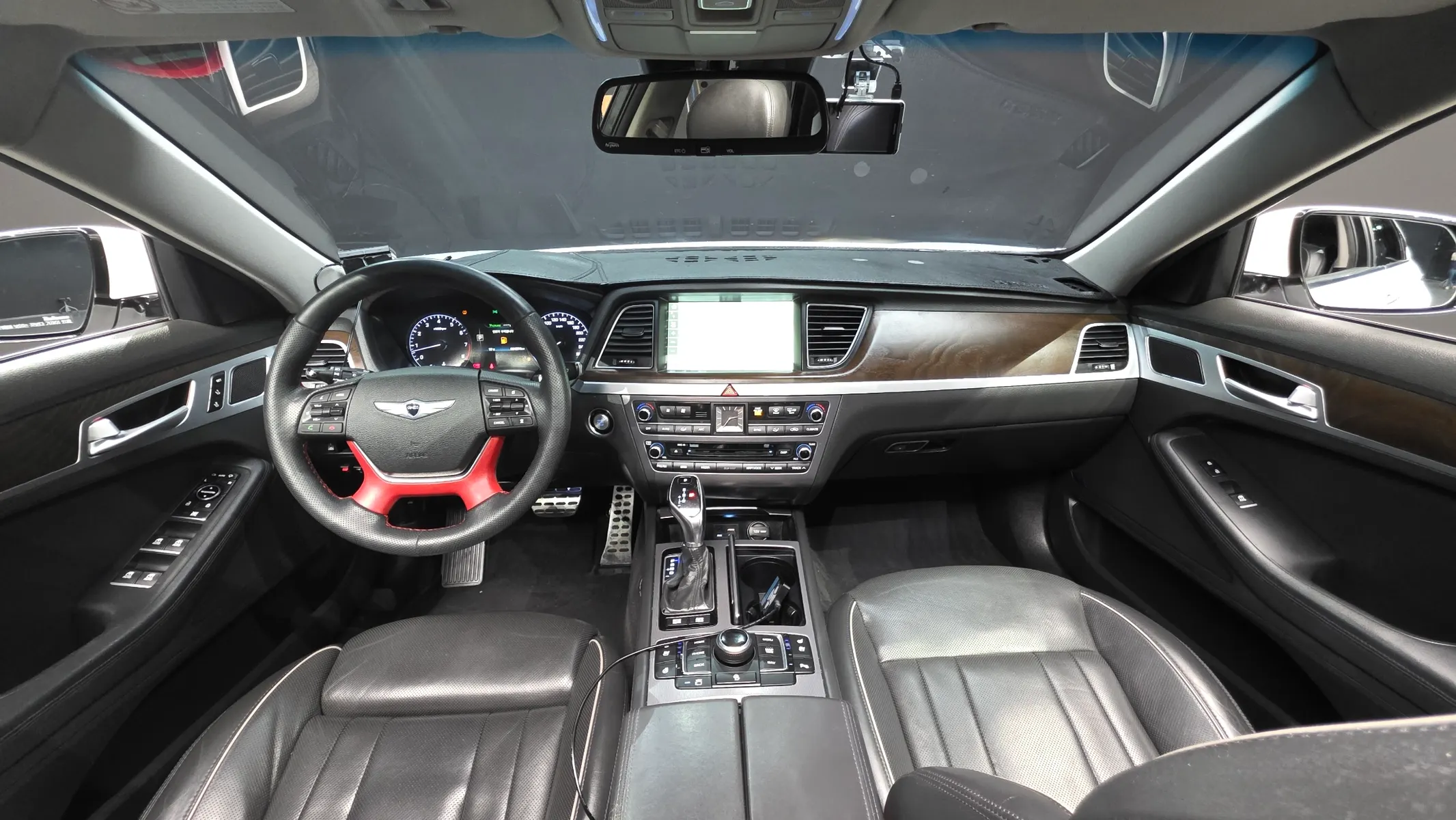 Hyundai DH G330 AWD 2015 4/5