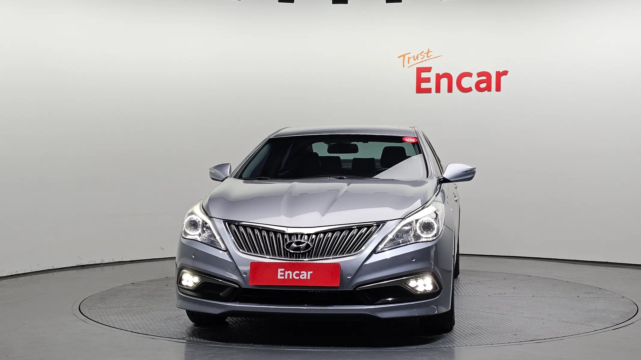 Hyundai HG 2015 2/5