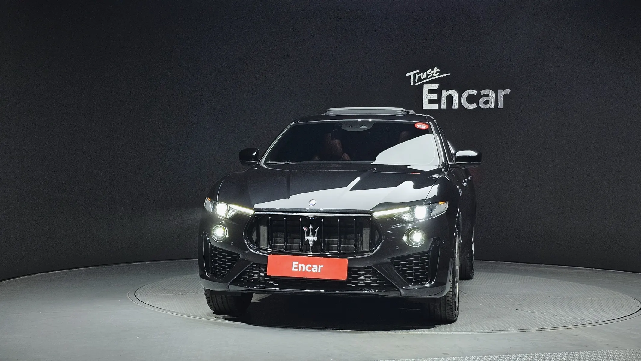 Maserati 르반떼 3.0 AWD 2019 2/5