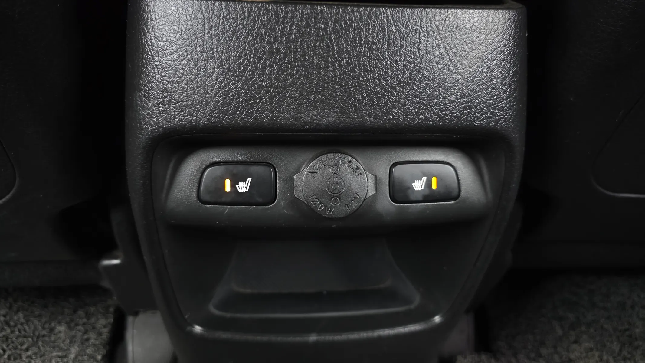 Kia R 2.0 2WD 2013 32/33