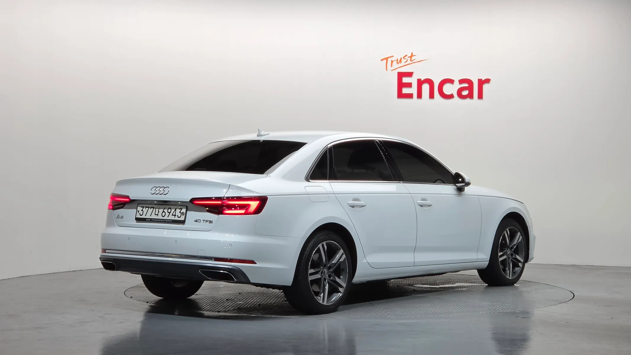 Audi A4 (B9) 40 TFSI 2019 2/36