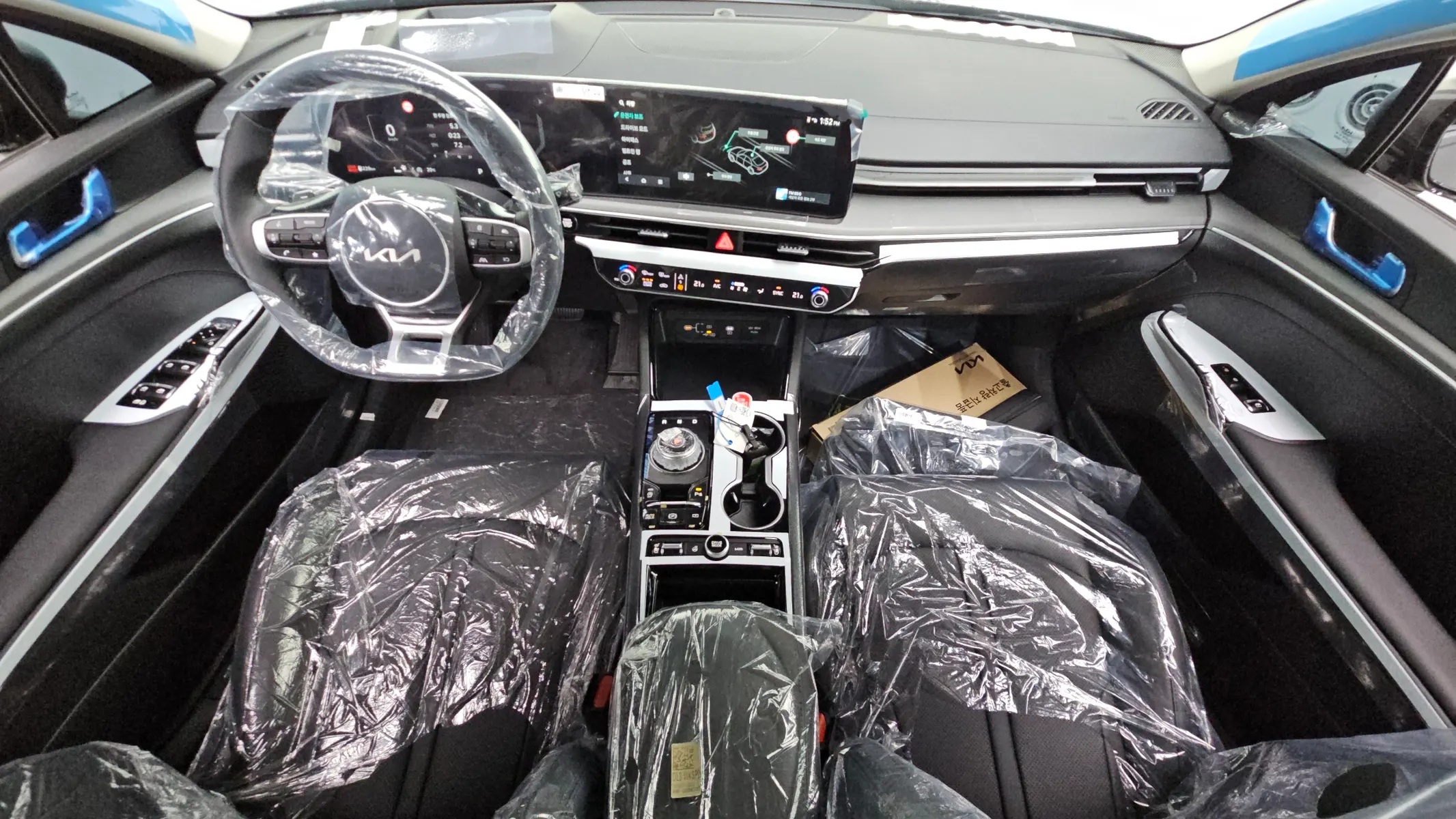 Kia K5 3 1.6 2026 4/5