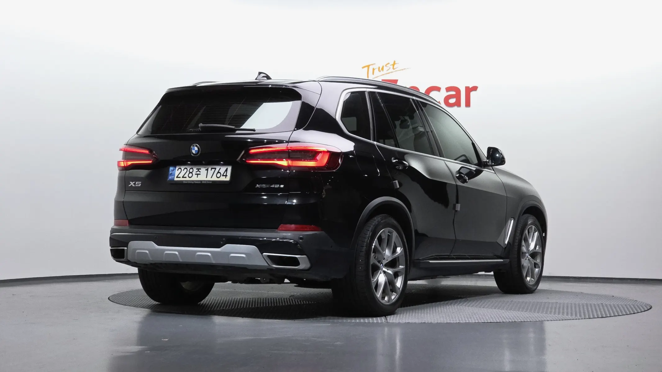 BMW X5 (G05) xDrive 45e xLine 2021 2/27
