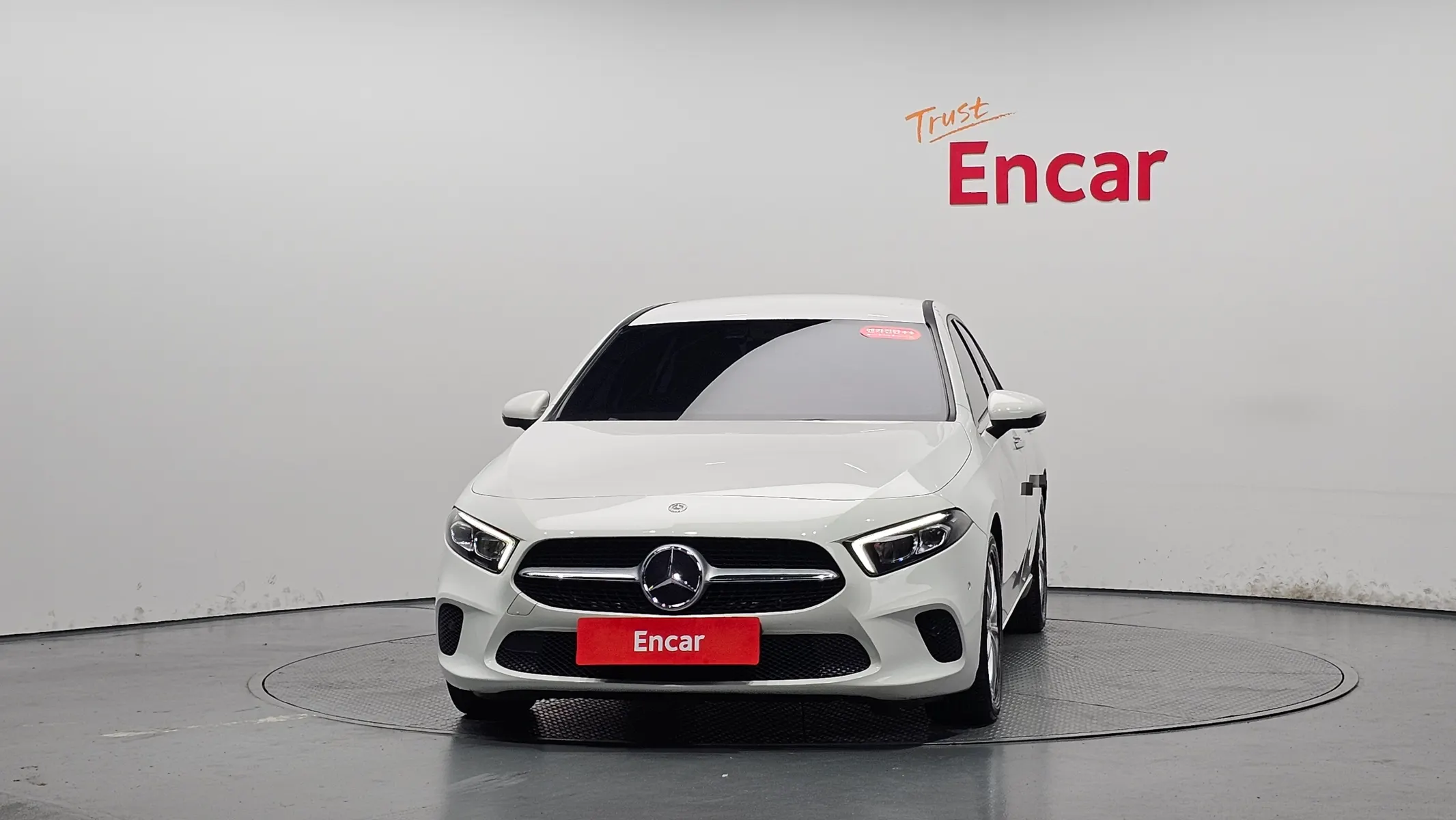 Mercedes-Benz A-Class W177 A220 2020 2/32