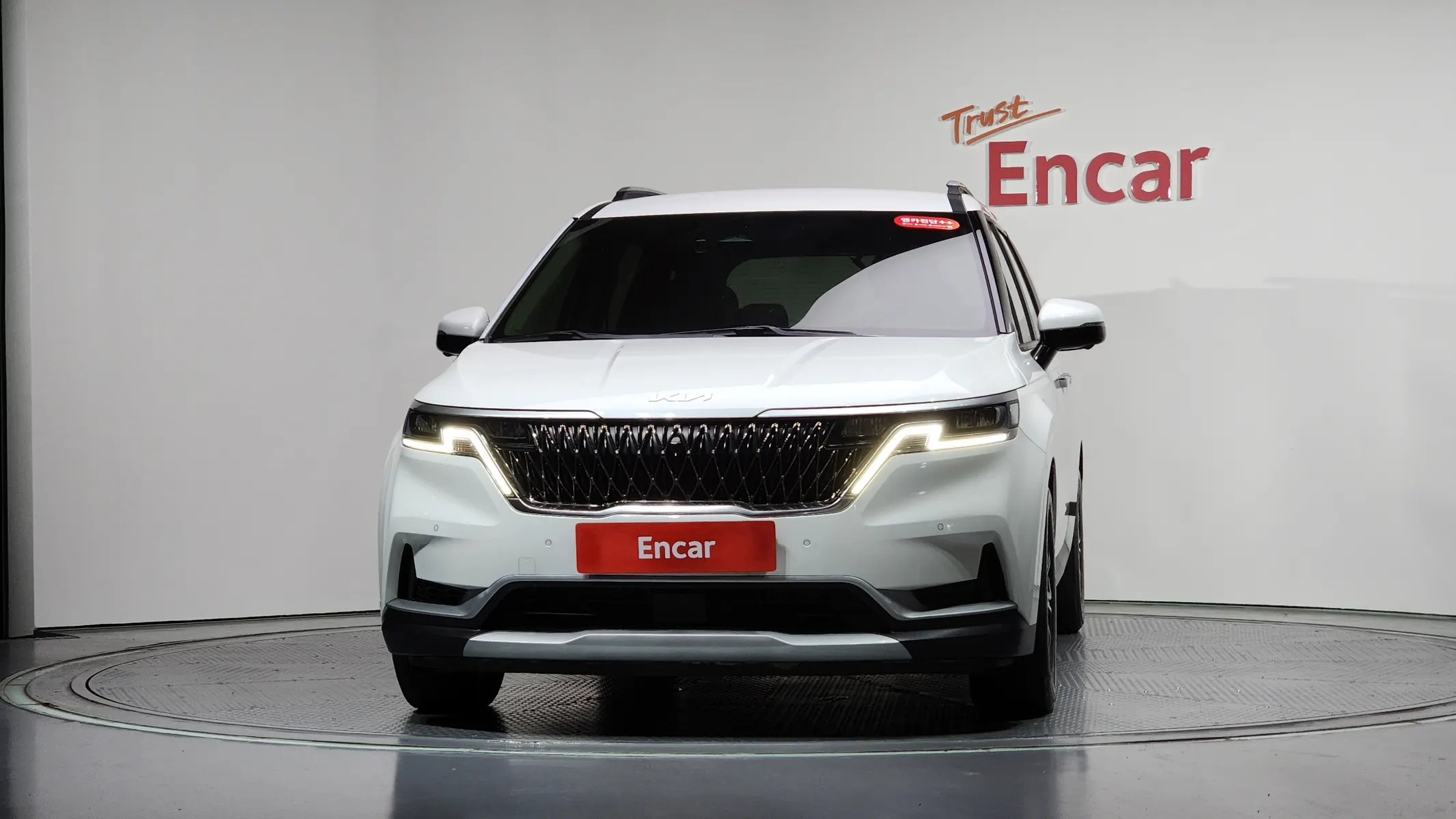 Kia Carnival 9 2022 2/5