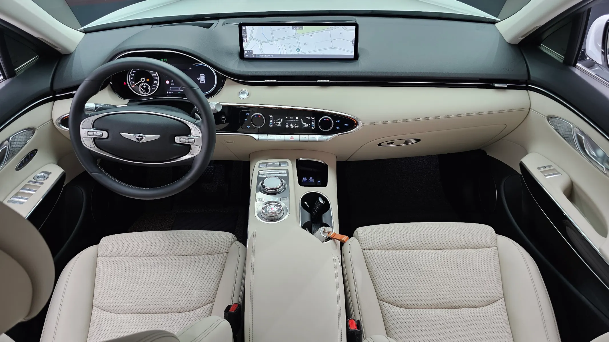 Genesis GV70 2.5T AWD 2024 4/5