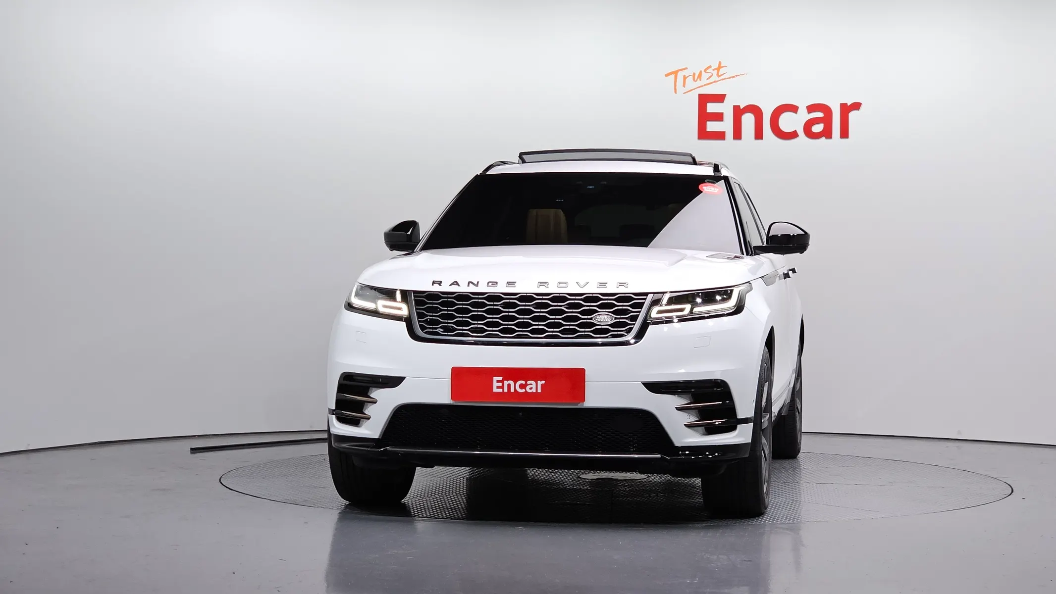 Land Rover 레인지로버 벨라 3.0 D300 R- HSE 2019 3/37