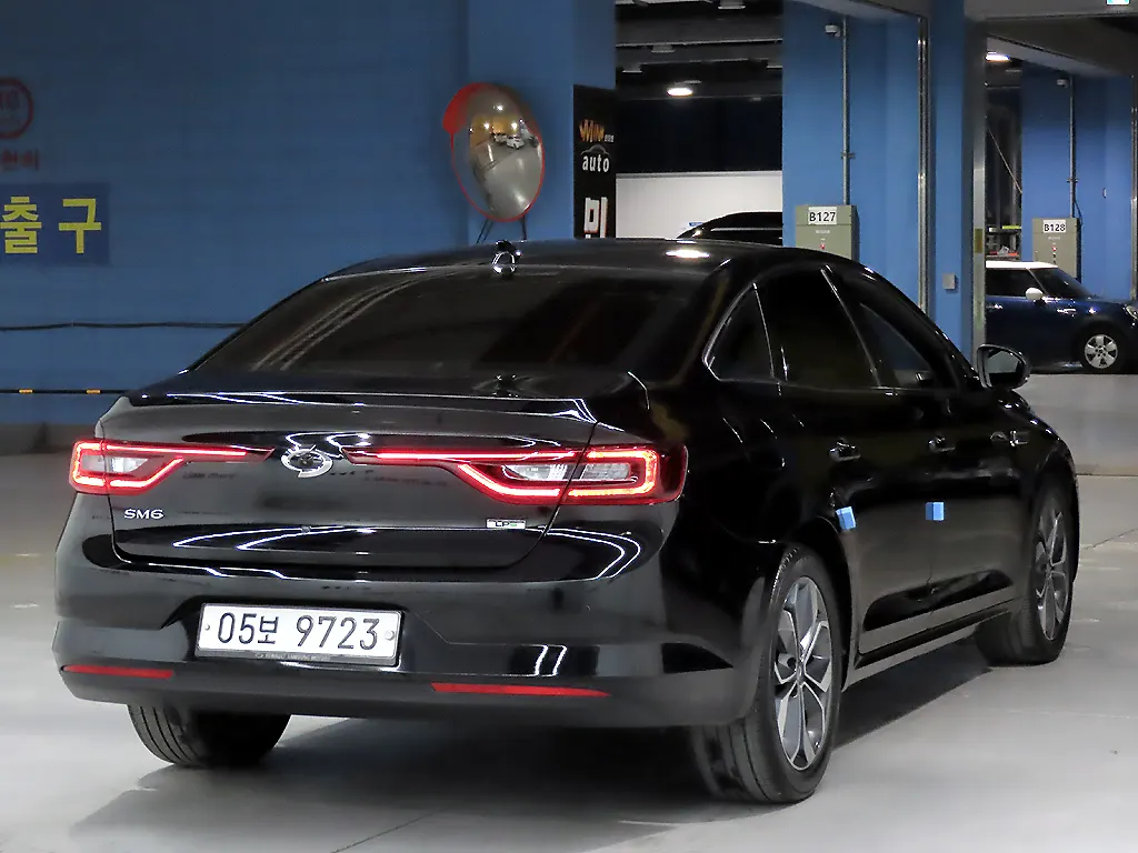 Renault Korea SM6 2.0 LPe LE () 2019 3/5