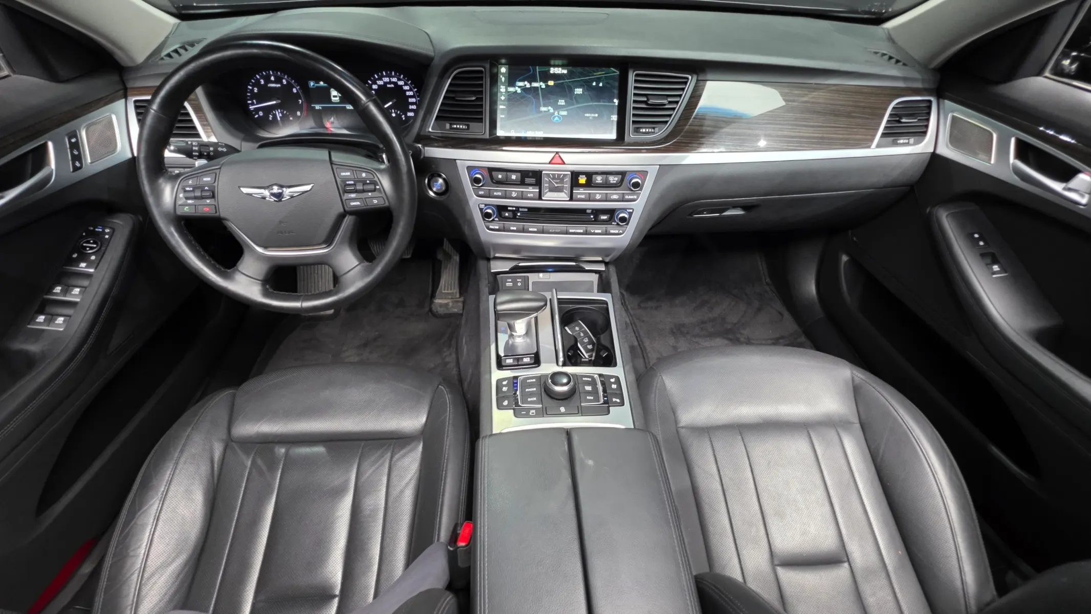 Genesis G80 3.3 GDI AWD 2016 4/5