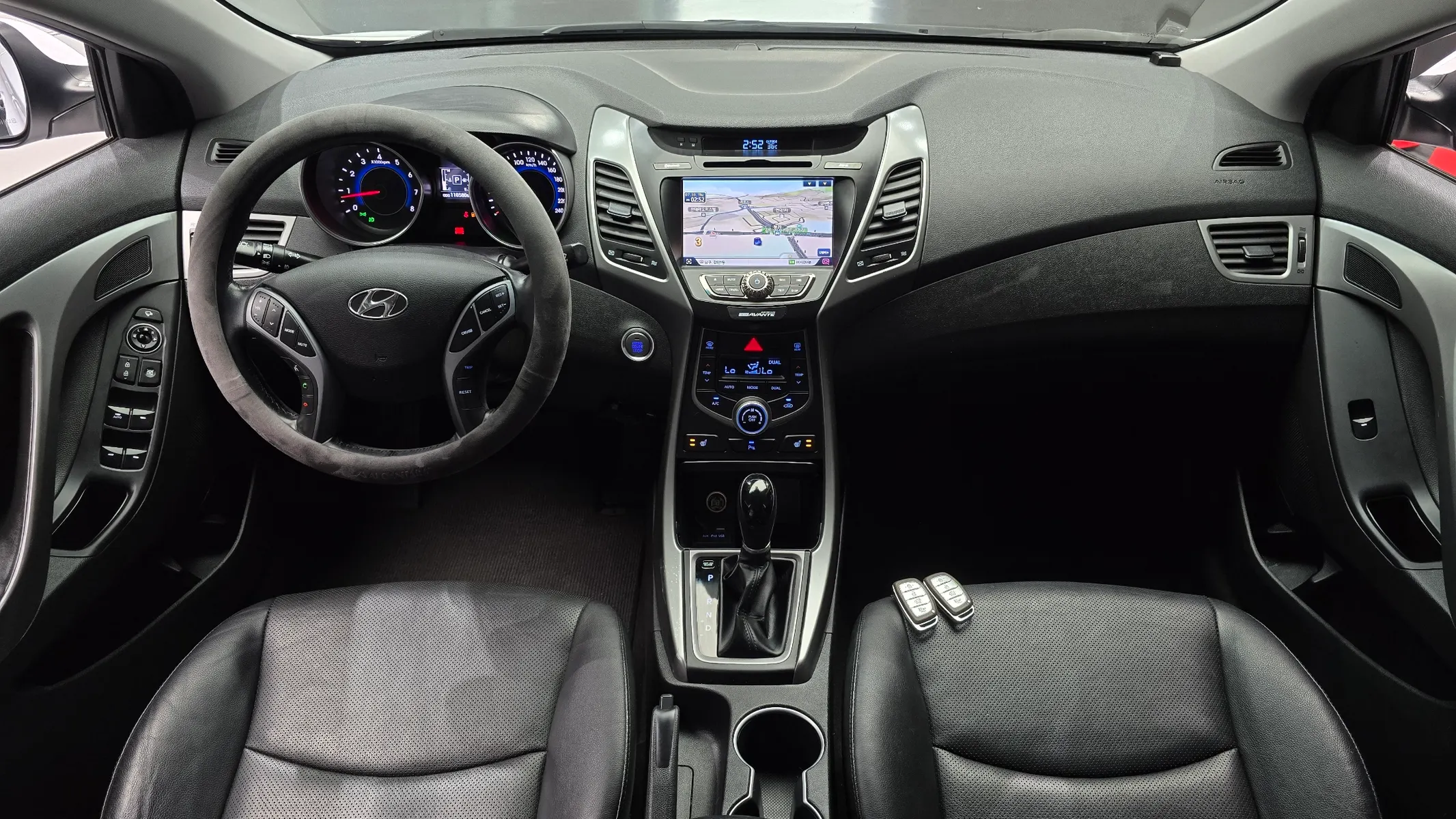 Hyundai 아반떼 1.6 GDi 2015 4/5