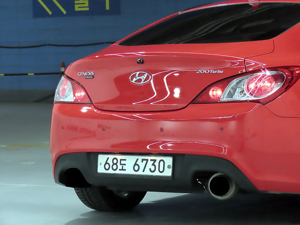 Hyundai Coupe 200 D 2012 20/21