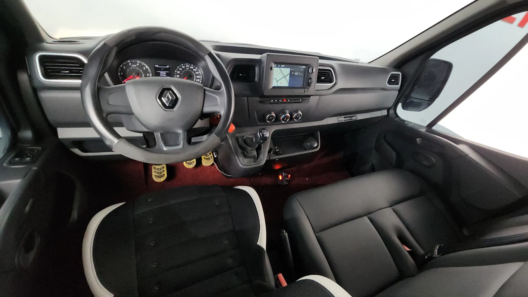 Renault Korea 마스터 2.3 L 2020 4/5