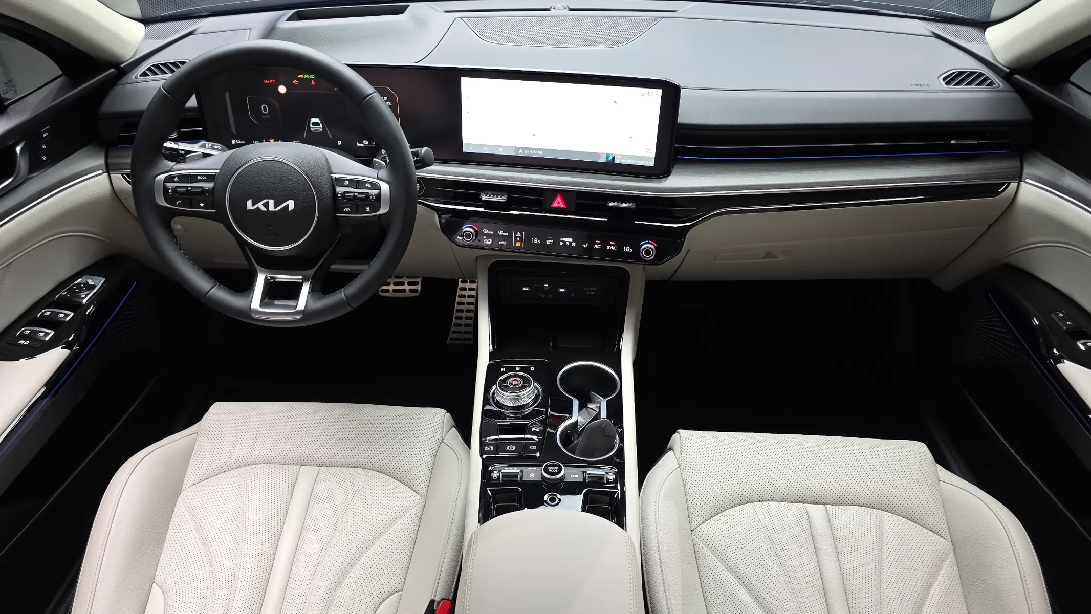 Kia K5 3 2026 4/5