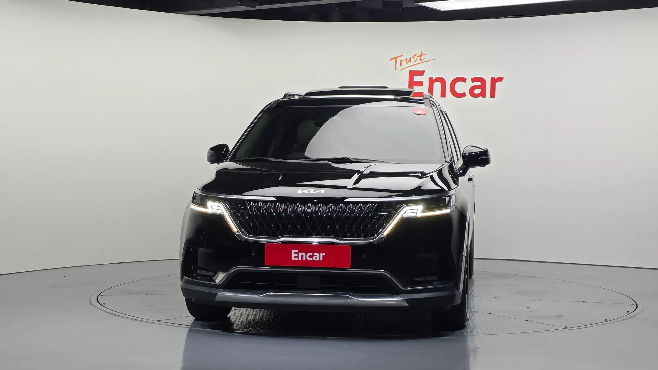 Kia Carnival 9 2022 2/5