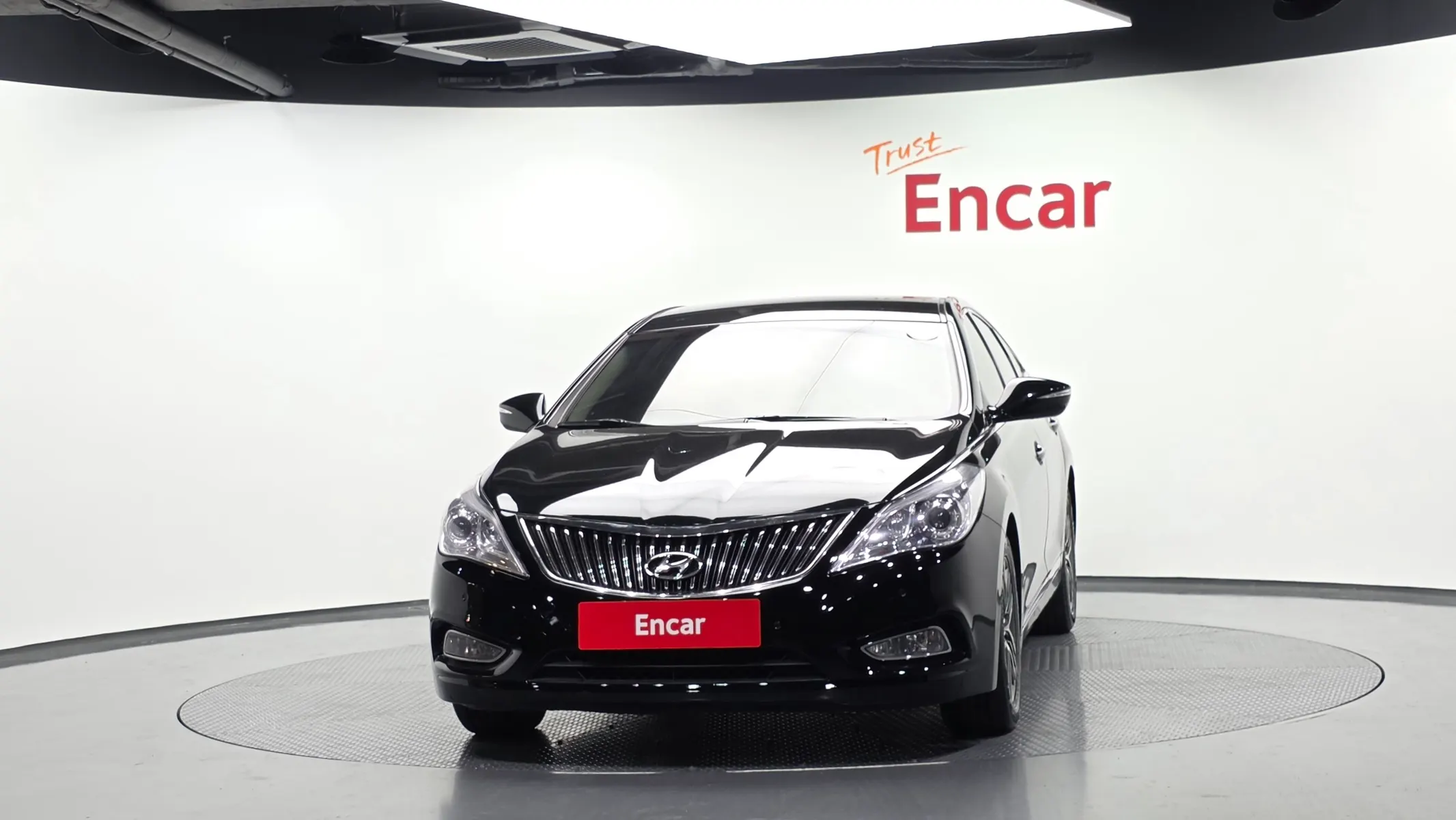 Hyundai Grandeur HG HG240 2013 2/5