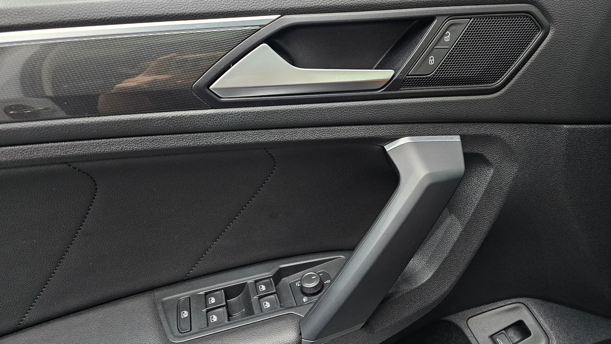 Volkswagen 2 2.0 TDI 2020 30/31